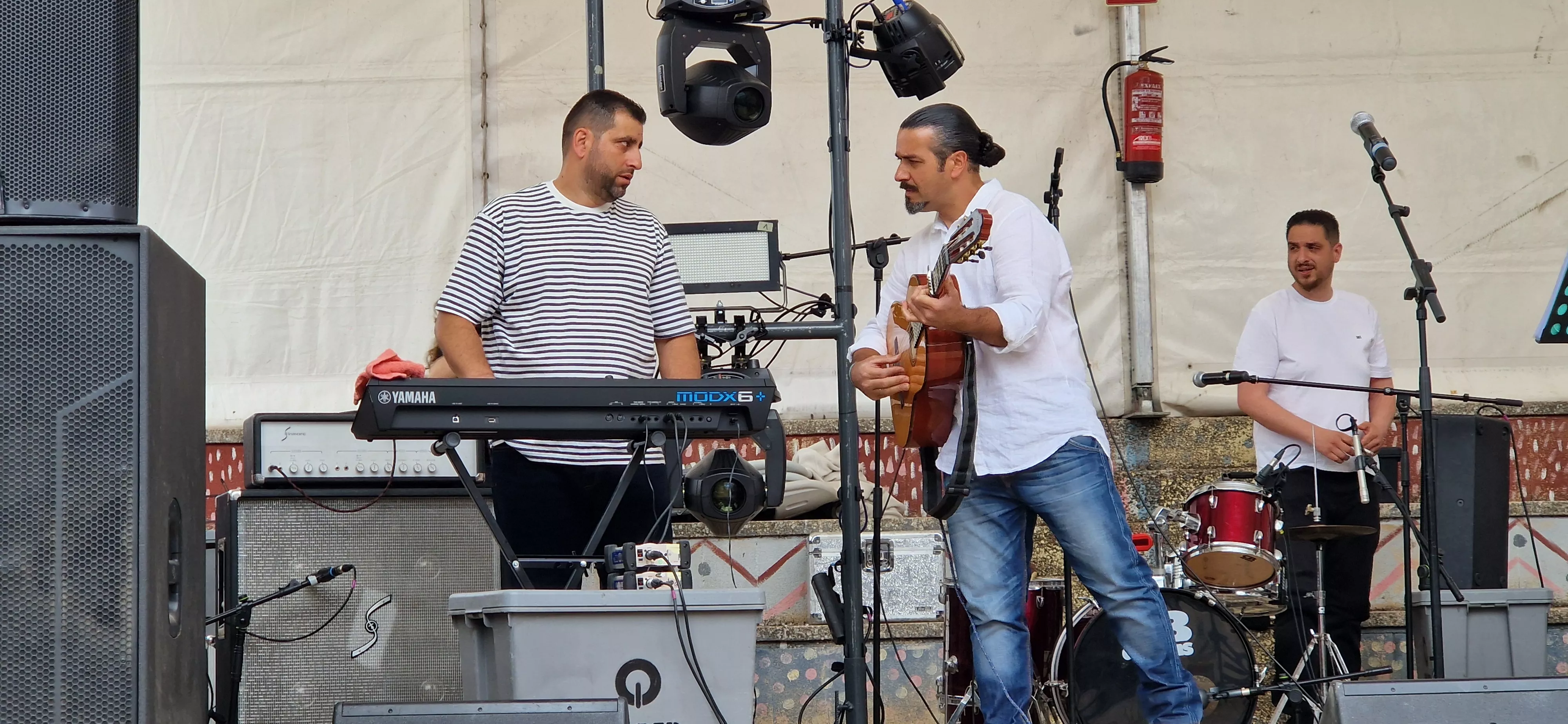 Actuación de Gipsy Band. Foto Myriam Martínez