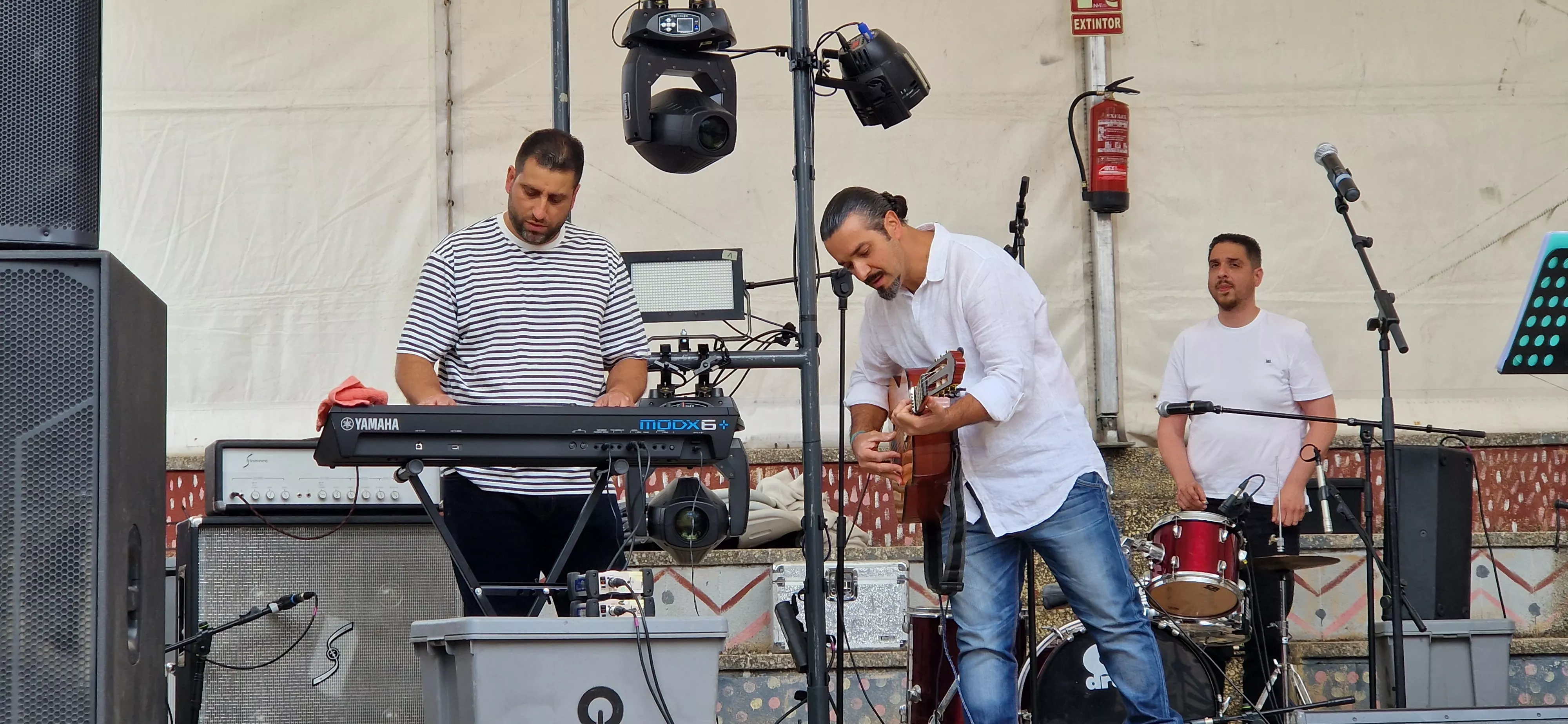 Actuación de Gipsy Band. Foto Myriam Martínez