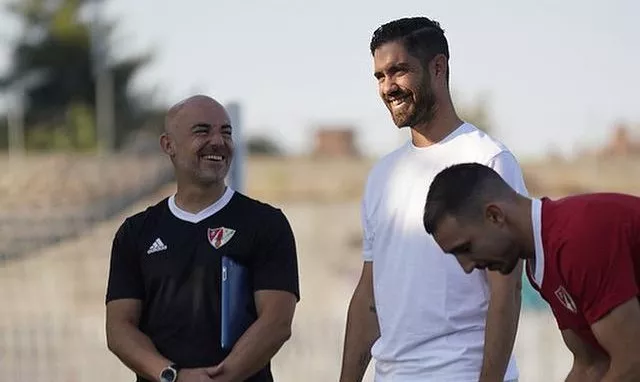 Dani Martínez y Santamaría sonríen en un entrenamiento. Foto: Dani Vidal