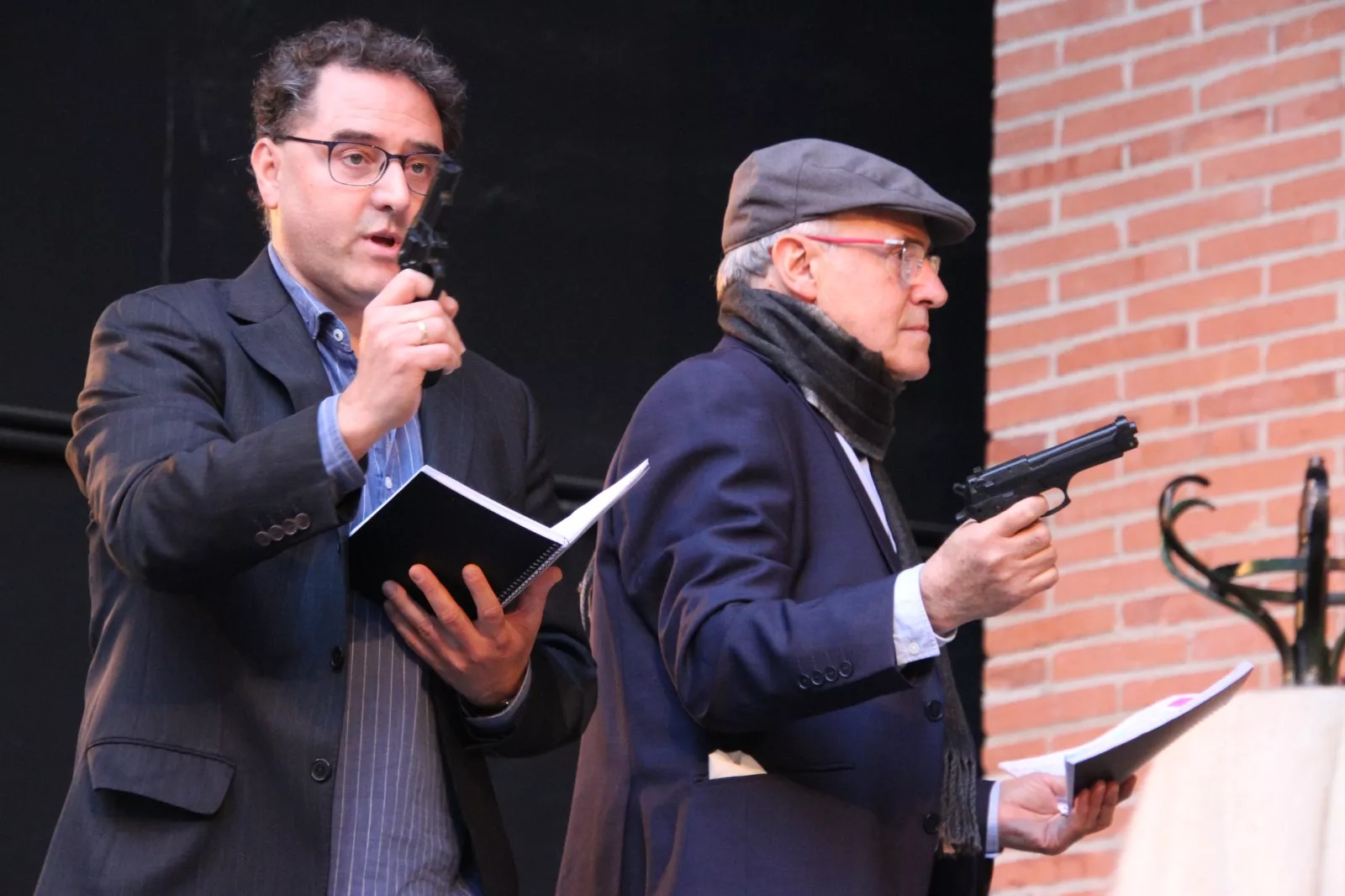 Actuación de "Voces de Papel" en el Corral de Comedias de Robres. Foto Carlos Neofato