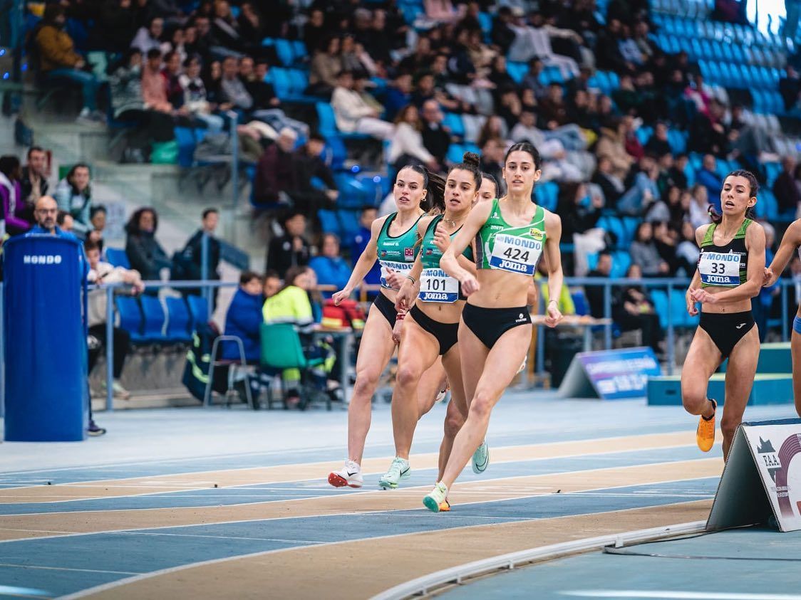 Teresa Santolaria, en la final de 400 del campeonato Sub-23.