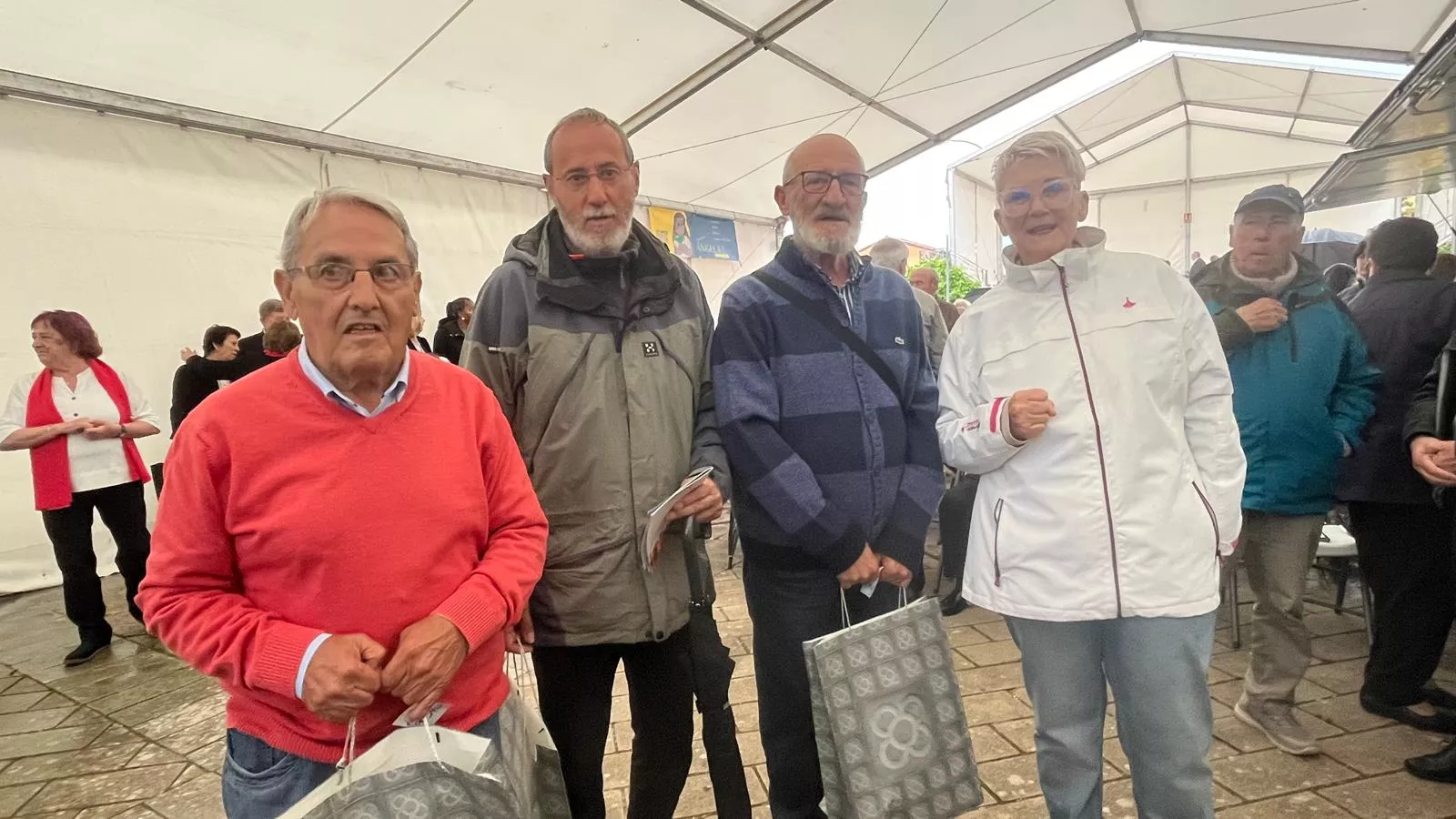 Ganadores del torneo de petanca de Barriofest. Foto Mercedes Manterola