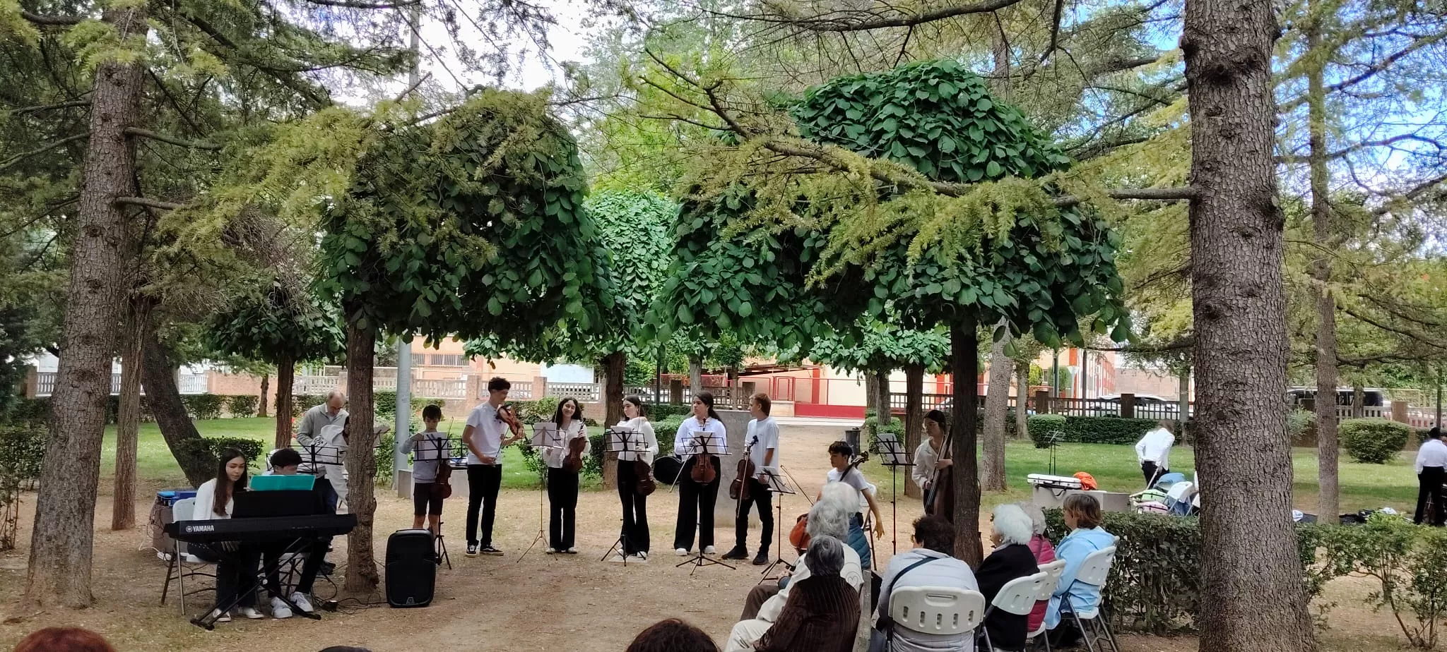 Concierto de violines en Barriofest.