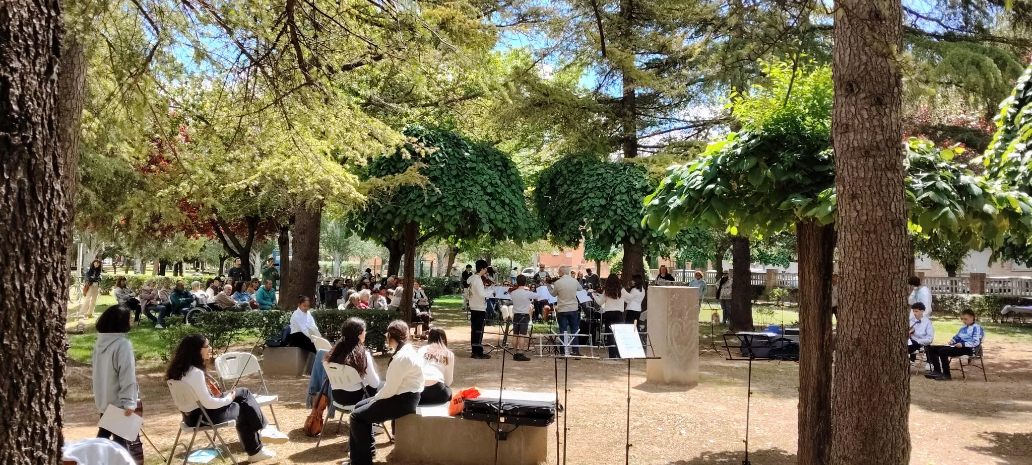Concierto de violines en Barriofest.