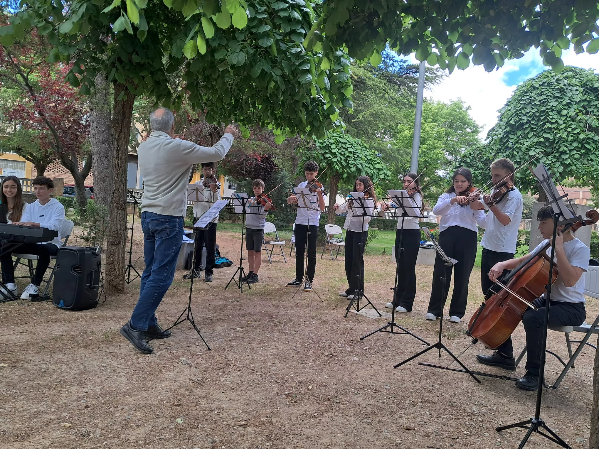 Concierto de violines en Barriofest.