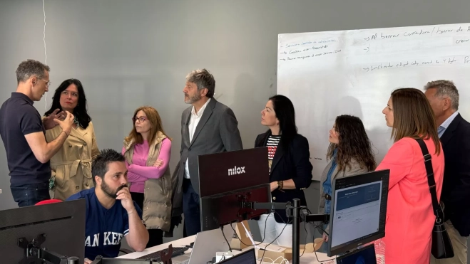 En una de las visitas a empresas en Walqa