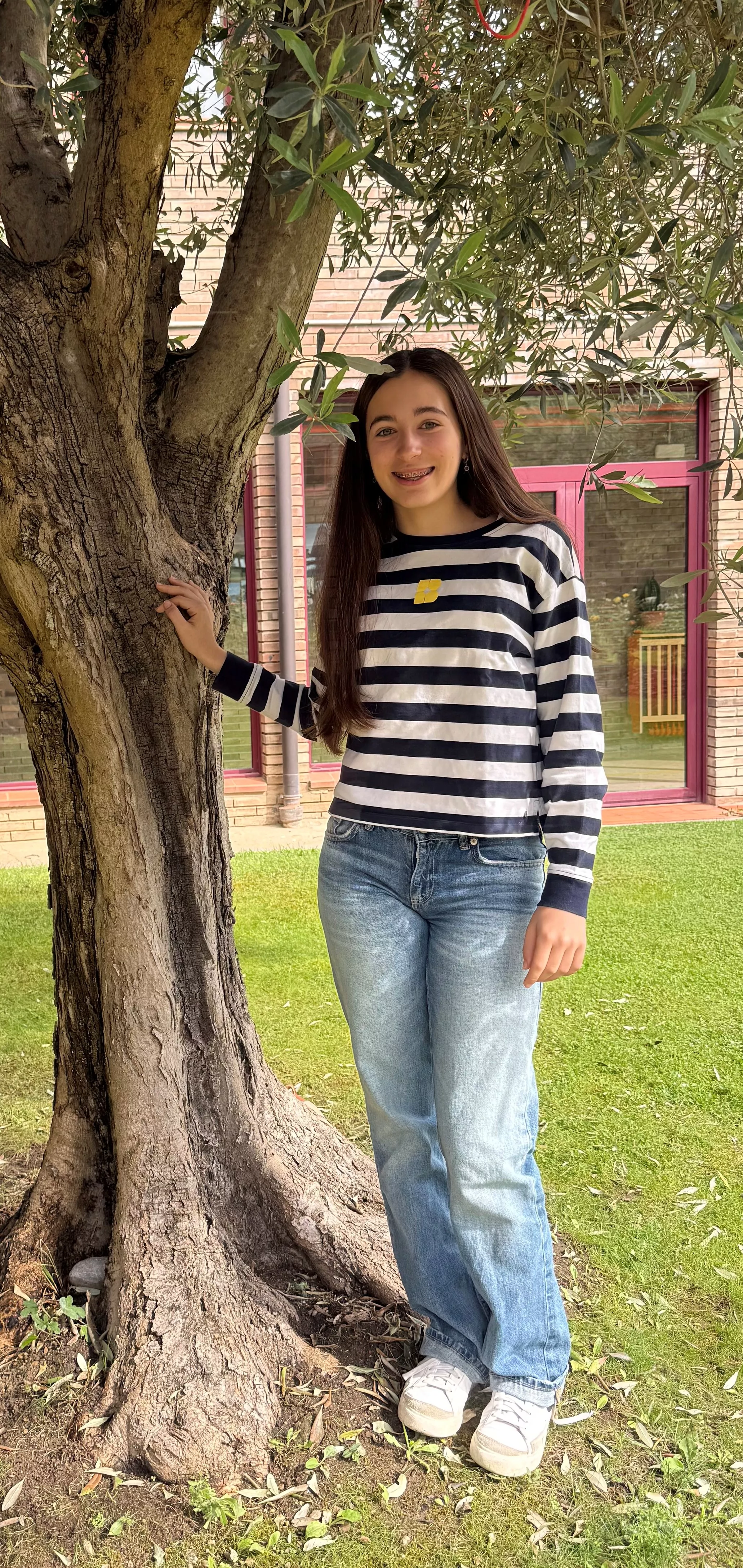 Julia Fantova, ganadora del XIII Concurso Carta a un Militar