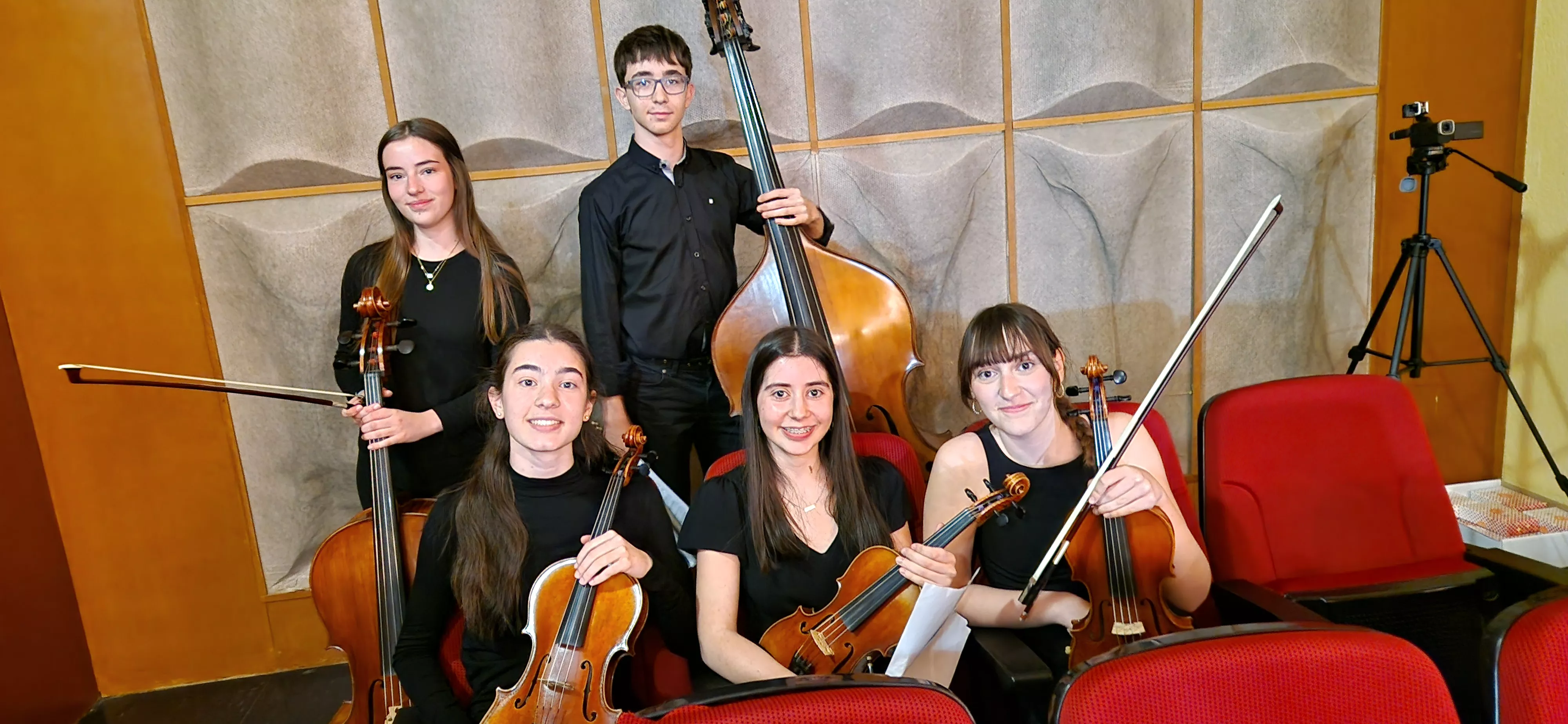 Homenaje a los profesores jubilados en la provincia de Huesca. Foto Myriam Martínez