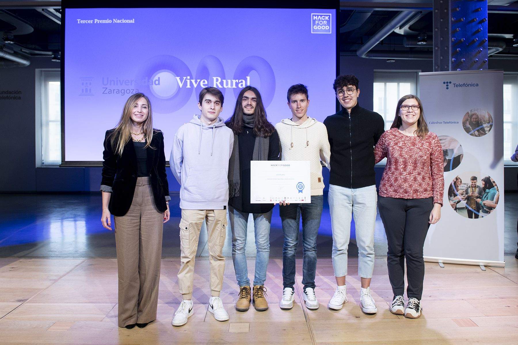 Equipo de la Universidad de Zaragoza que ha conseguido el tercer premio en el hackaton