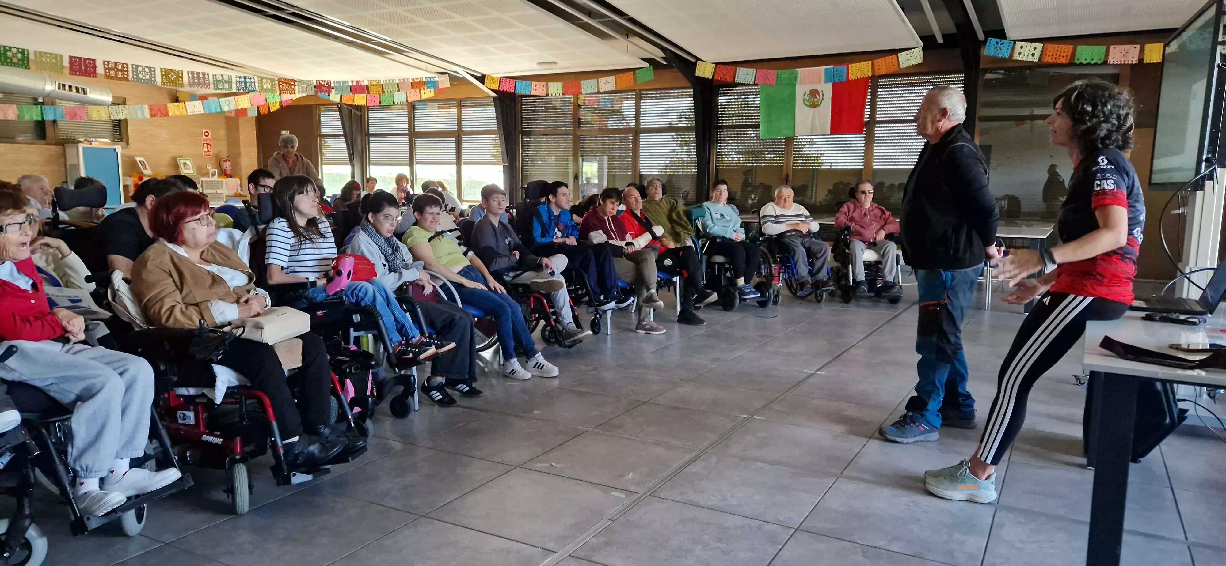 Curso de espeleología en Aspace Huesca. Foto Myriam Martínez