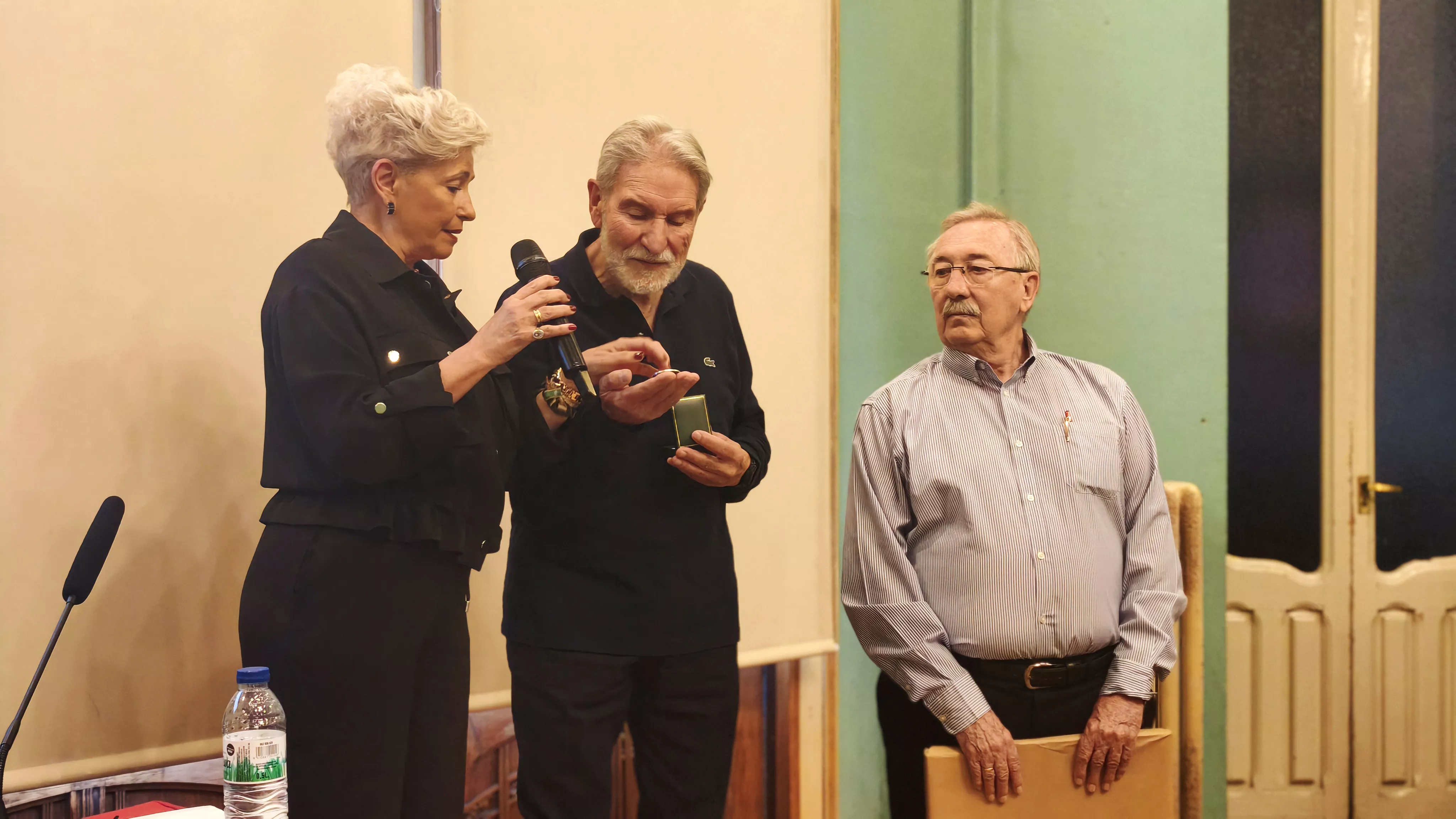 Conferencia del cantero Carlos Goñi en el Casino de Huesca. Foto María José Sampietro