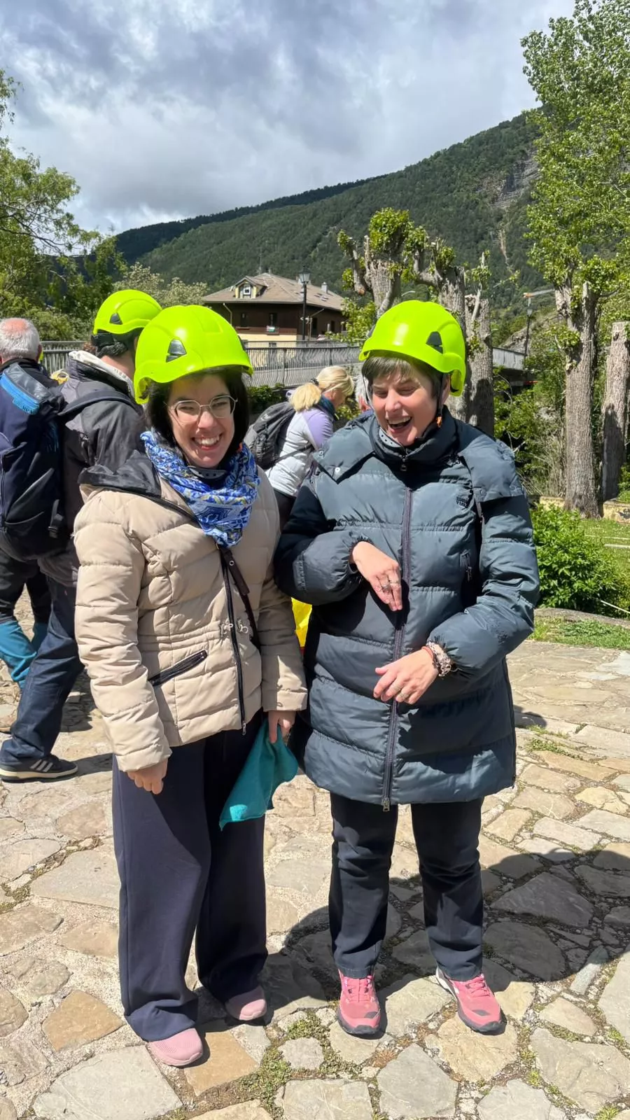 Visita a la Cueva de las Güixas en Villanúa.