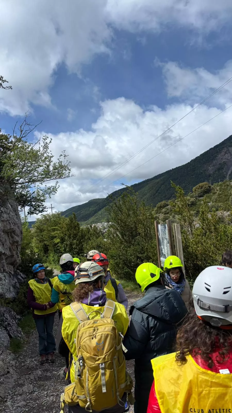 Visita a la Cueva de las Güixas en Villanúa.