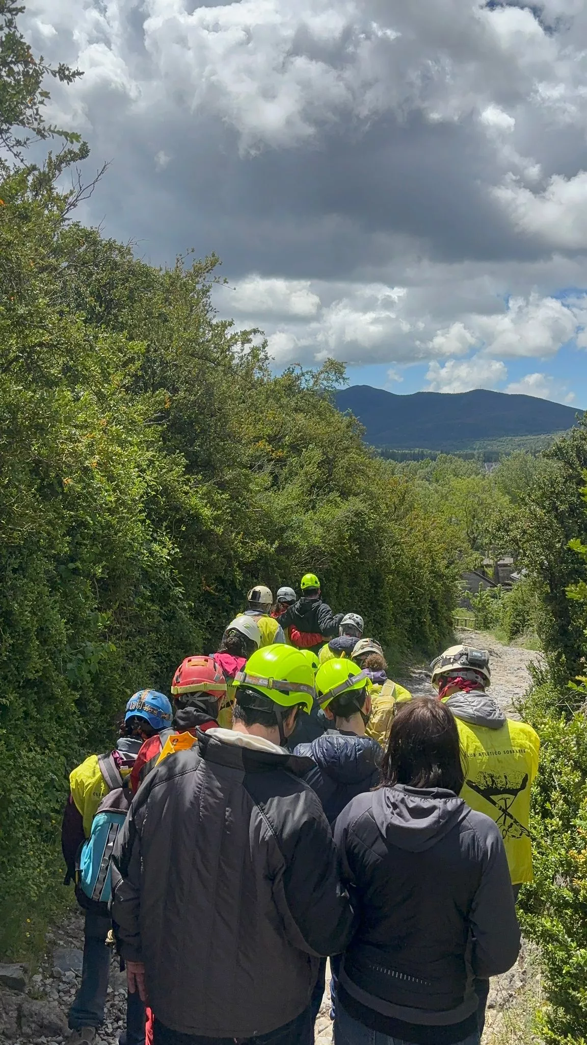 Visita a la Cueva de las Güixas en Villanúa.