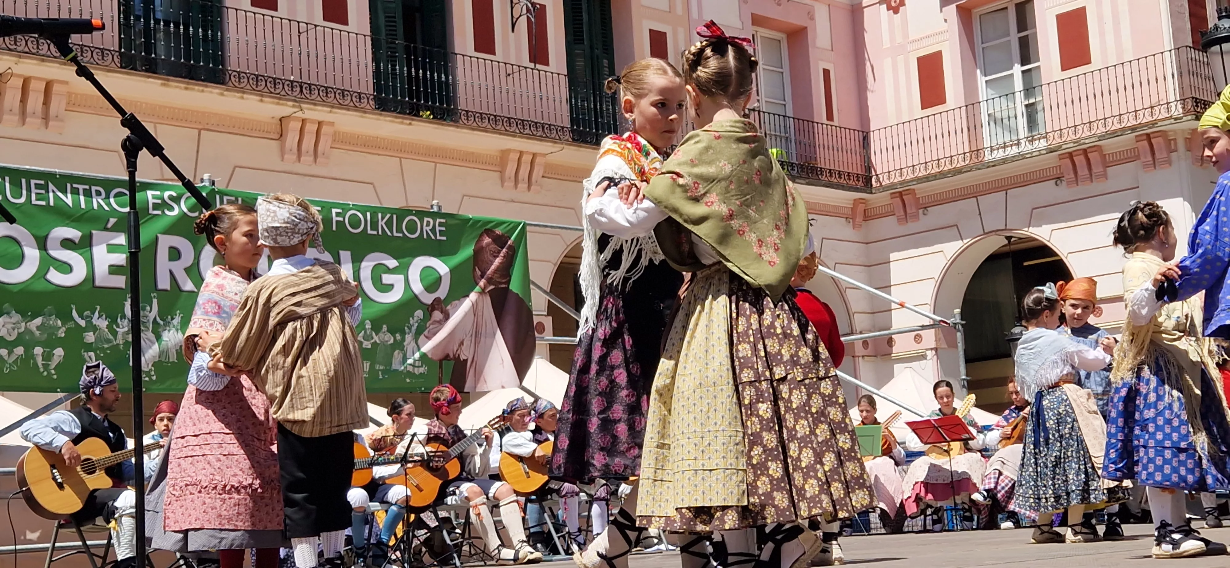 Santa Cecilia en el IX Encuentro de Escuelas de Folklore José Rodrigo. Foto Myriam Martínez