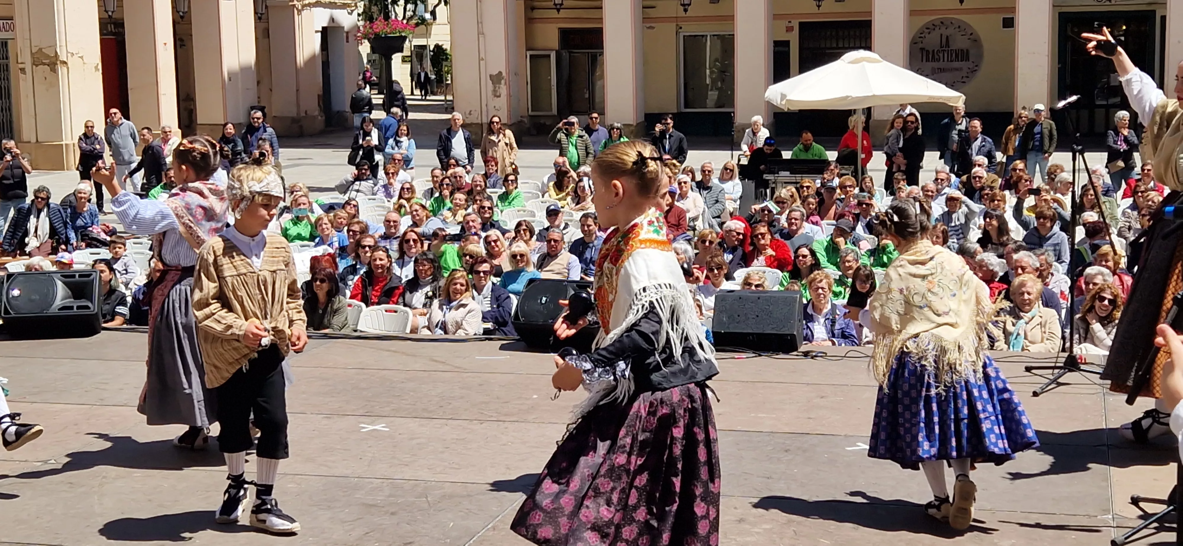 Santa Cecilia en el IX Encuentro de Escuelas de Folklore José Rodrigo. Foto Myriam Martínez