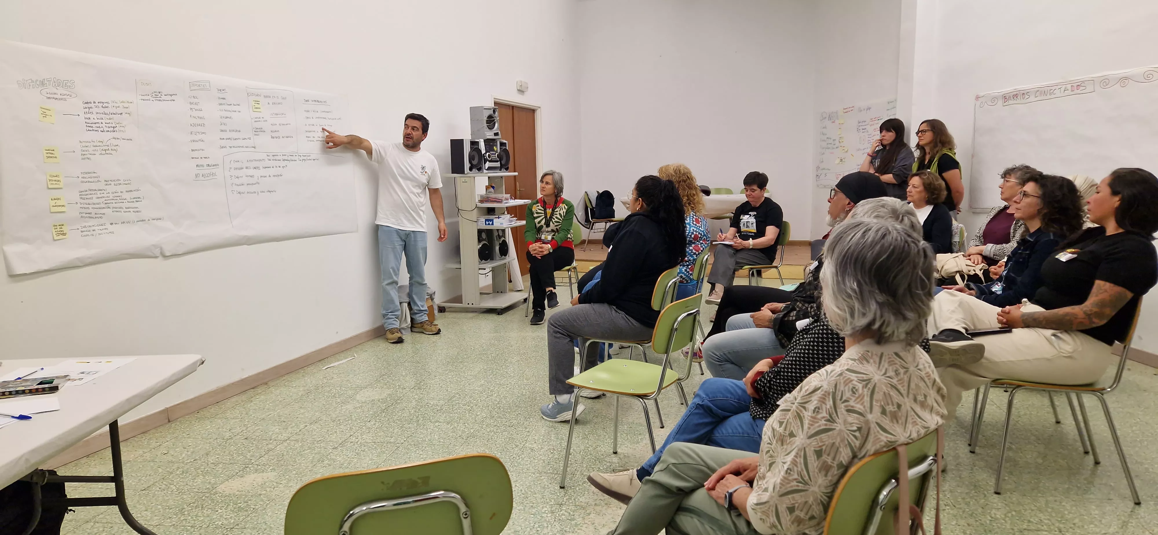 Presentación de los prototipos elaborados en los Barrios Conectados. Foto Myriam Martínez