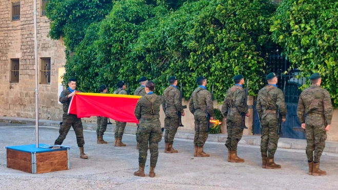 Arriado de la bandera Arriado de la bandera