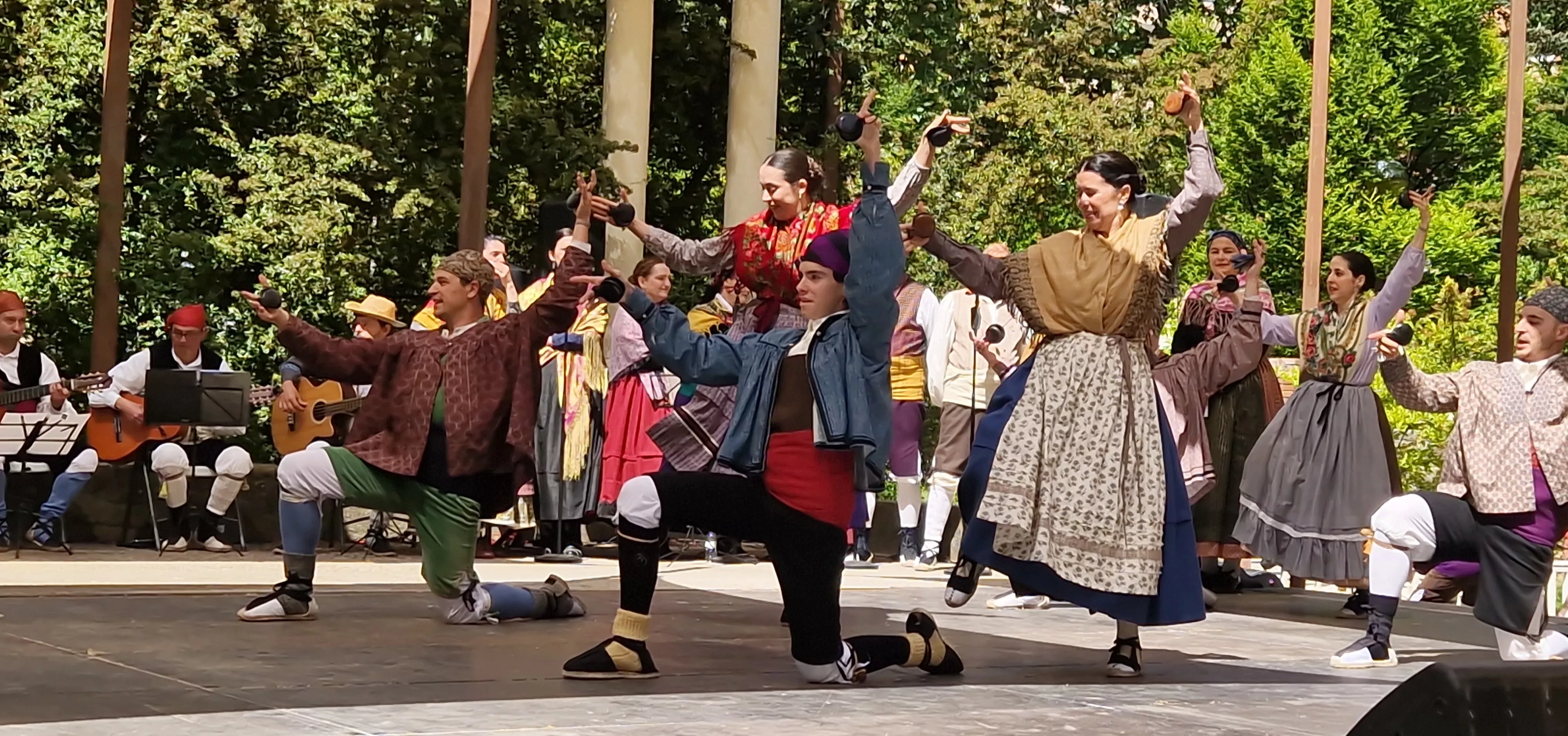 La Agrupación Folklórica Santa Cecilia en el Ciclo de Folclore Aragonés 2026. Foto Myriam Martínez