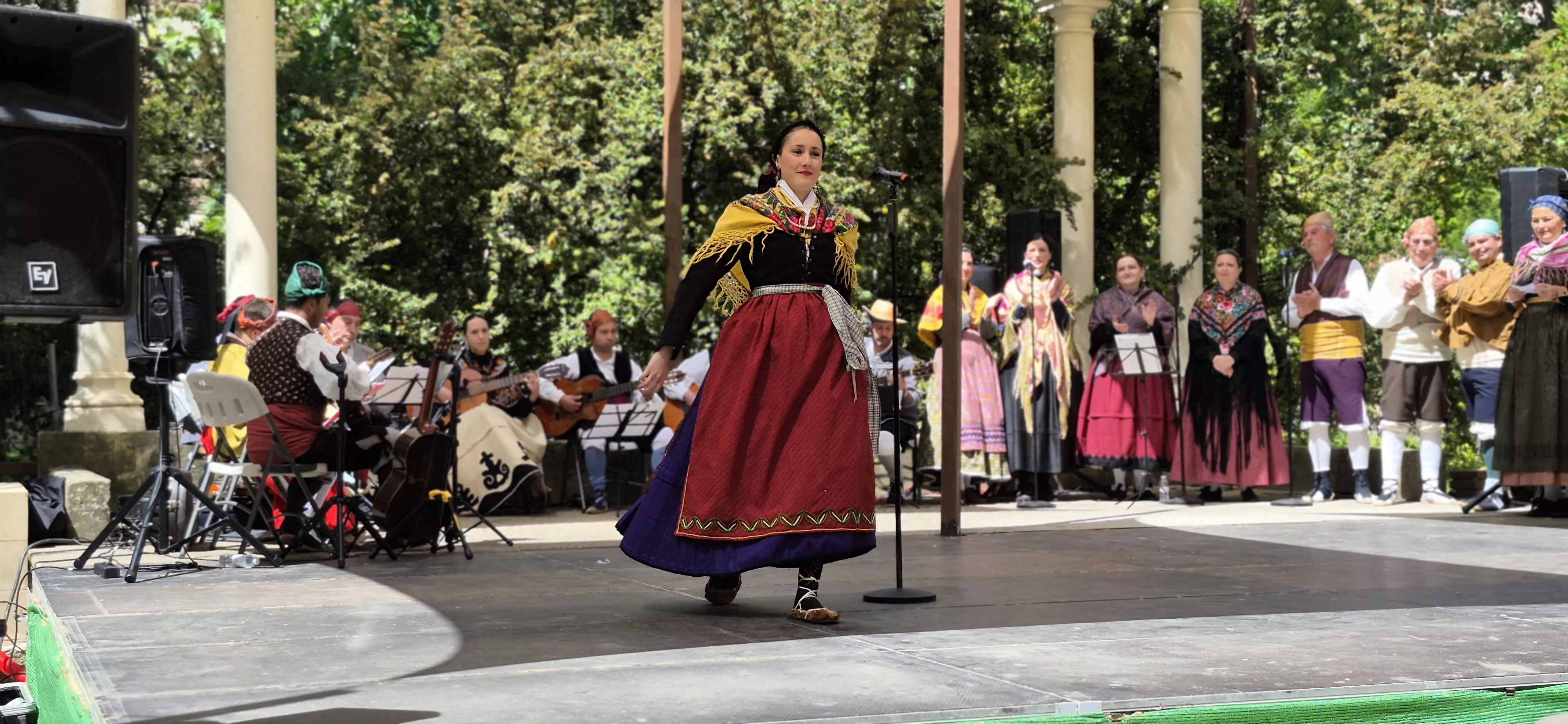 La Agrupación Folklórica Santa Cecilia en el Ciclo de Folclore Aragonés 2026. Foto Myriam Martínez