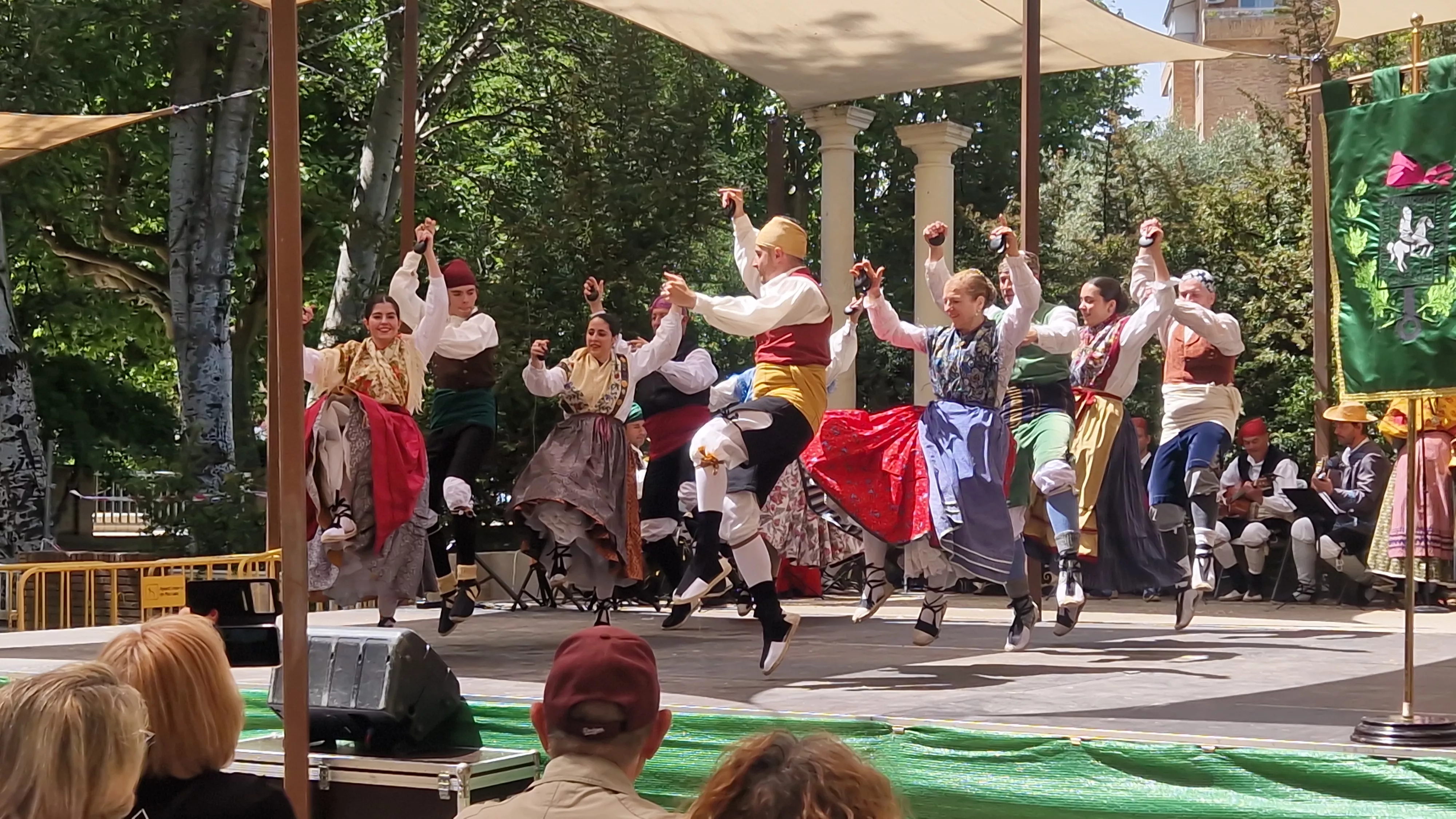 Santa Cecilia ha abierto el Ciclo de Folclore Aragonés en el Parque Miguel Servet. Foto Myriam Martínez