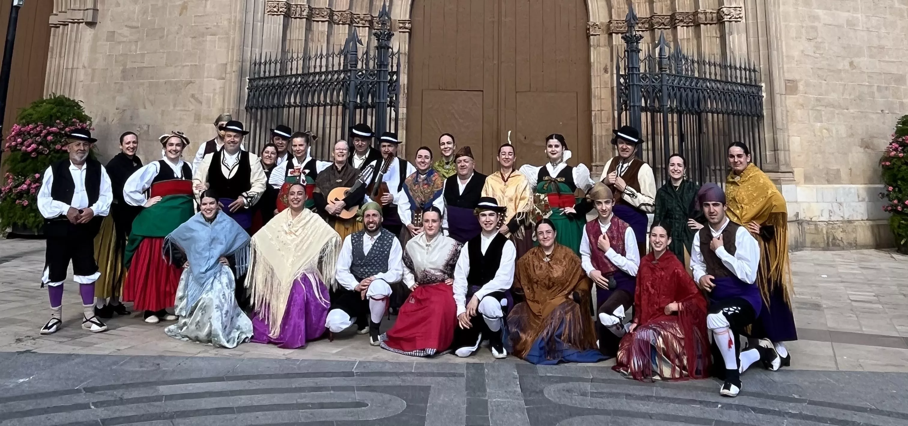 Grupo Folklórico Alto Aragón en Castellón.