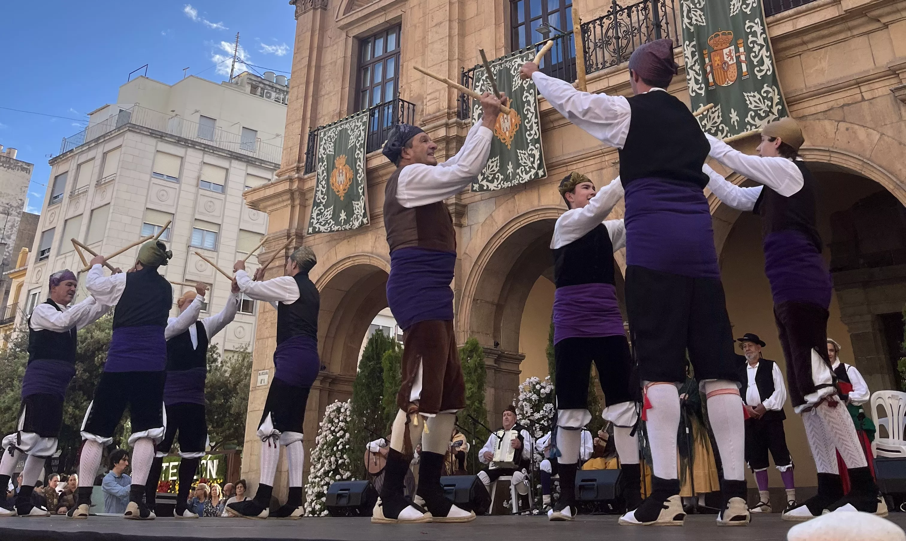 Grupo Folklórico Alto Aragón en Castellón.