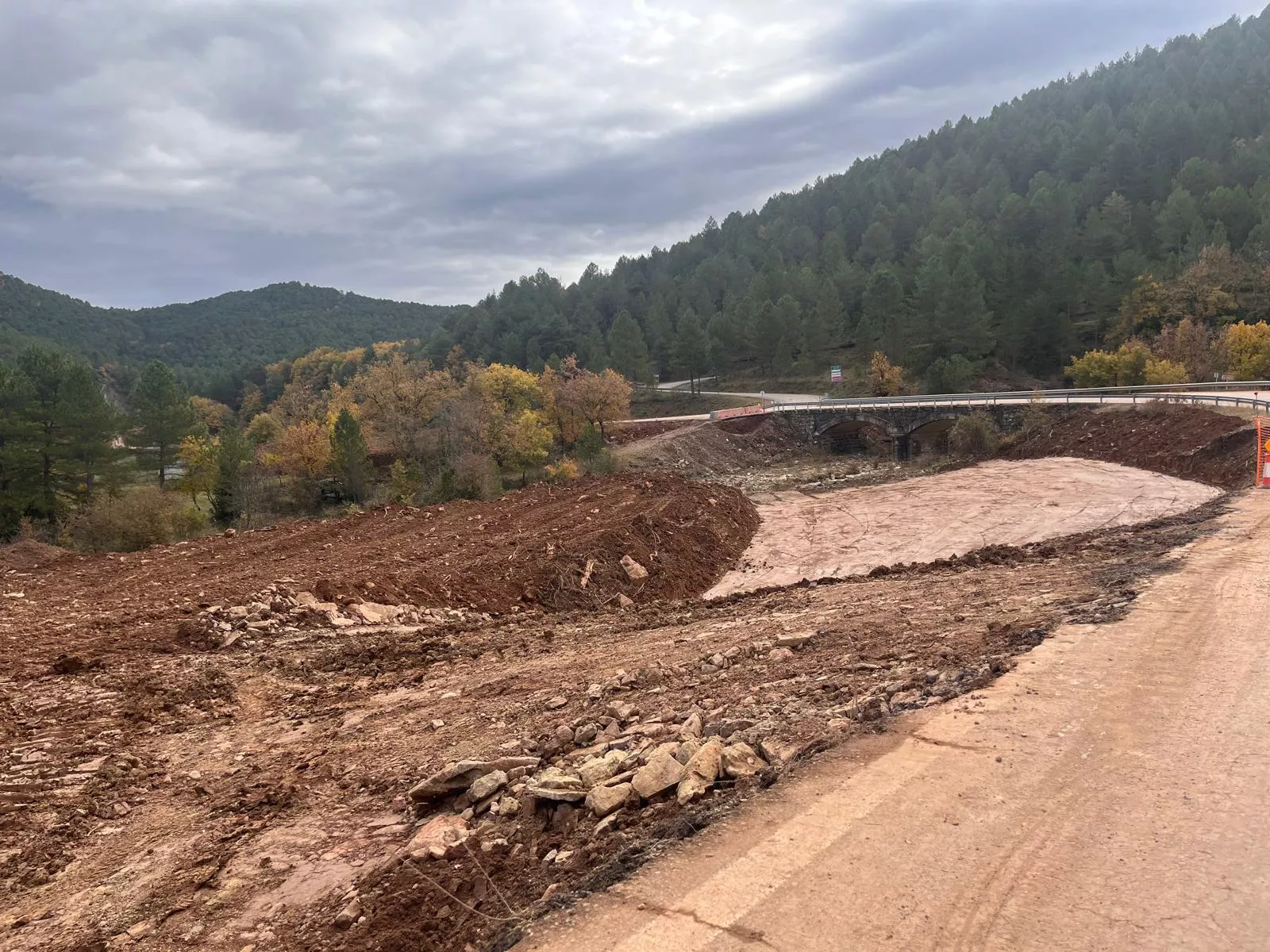 La A-132 permanecerá cerrada once días por obras entre Villalangua y Bailo.