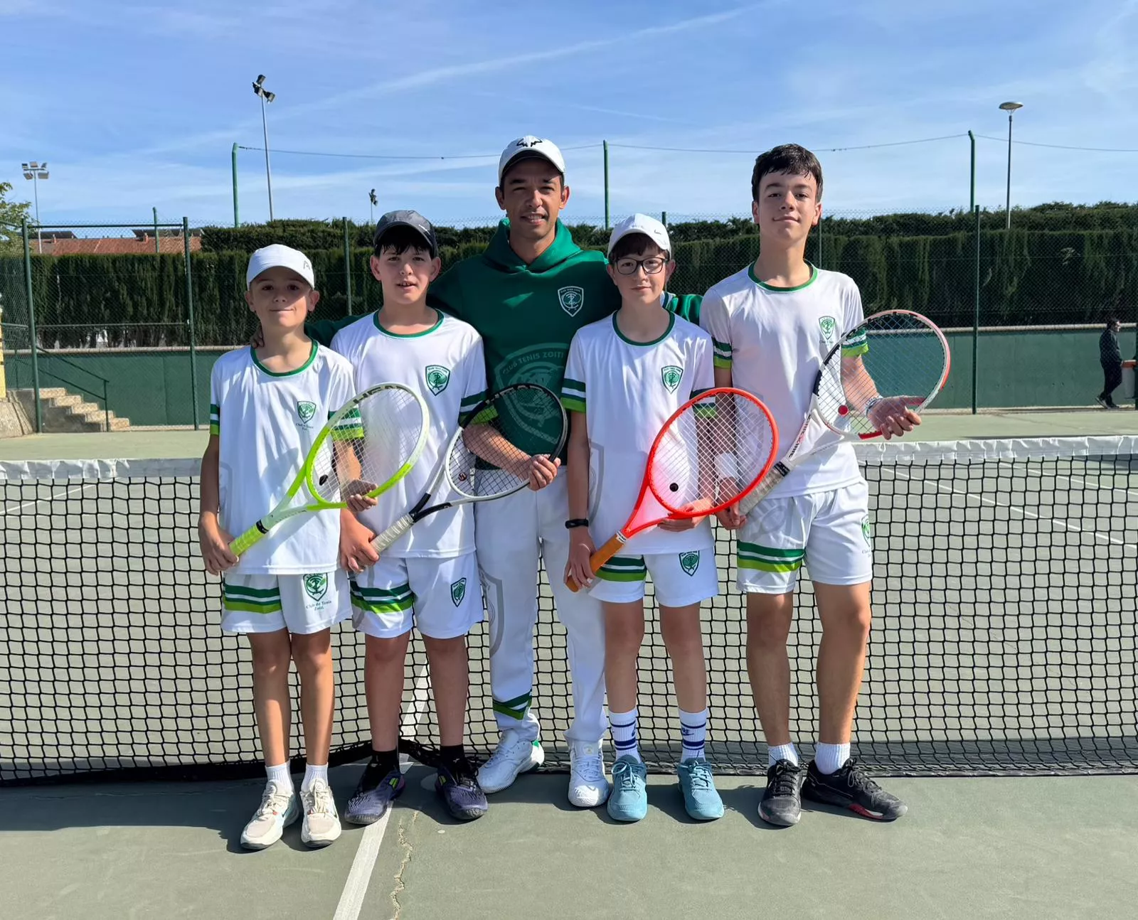 Equipo infantil del CT Zoiti-Cupra.