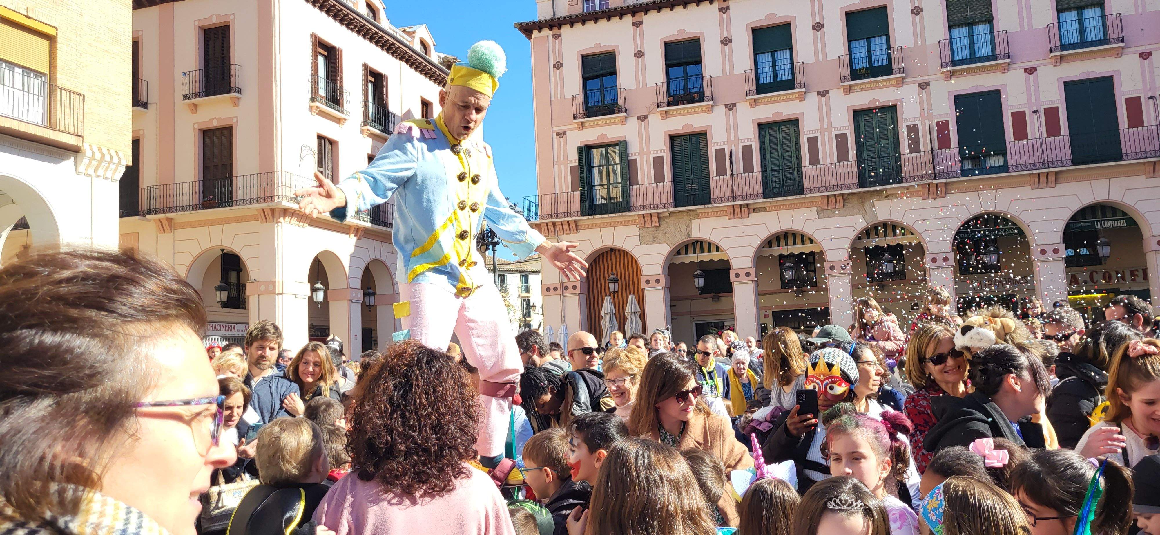 Los Titiriteros de Binéfar en el Carnaval Infantil de Huesca. Los Titiriteros de Binéfar en el Carnaval Infantil de Huesca.