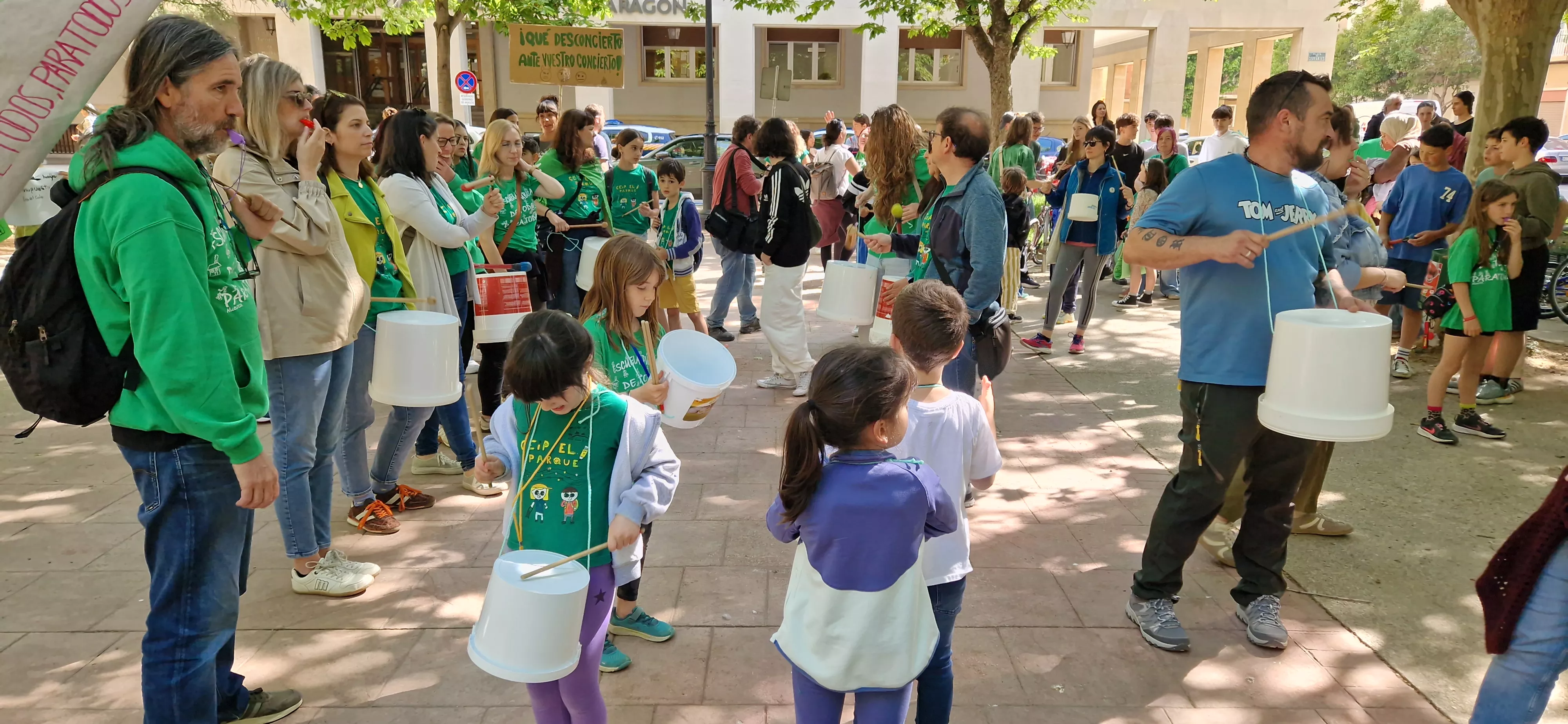 Concentración en el primer día de la huelga educativa. Foto Myriam Martínez