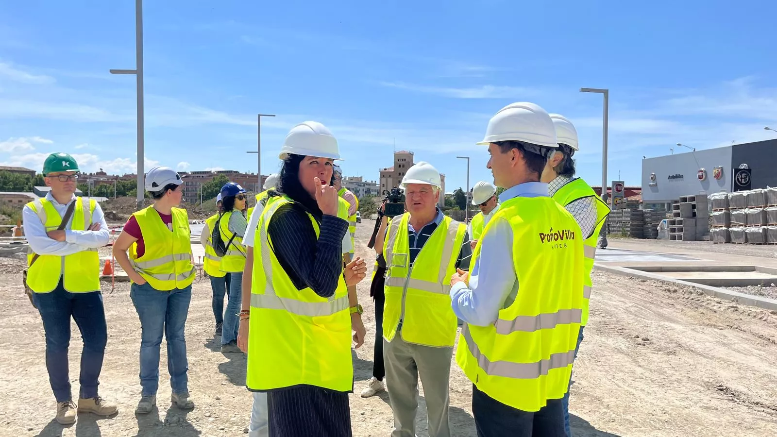 Visita a las obras de urbanización del Polígono Harineras de Huesca. Foto Mercedes Manterola