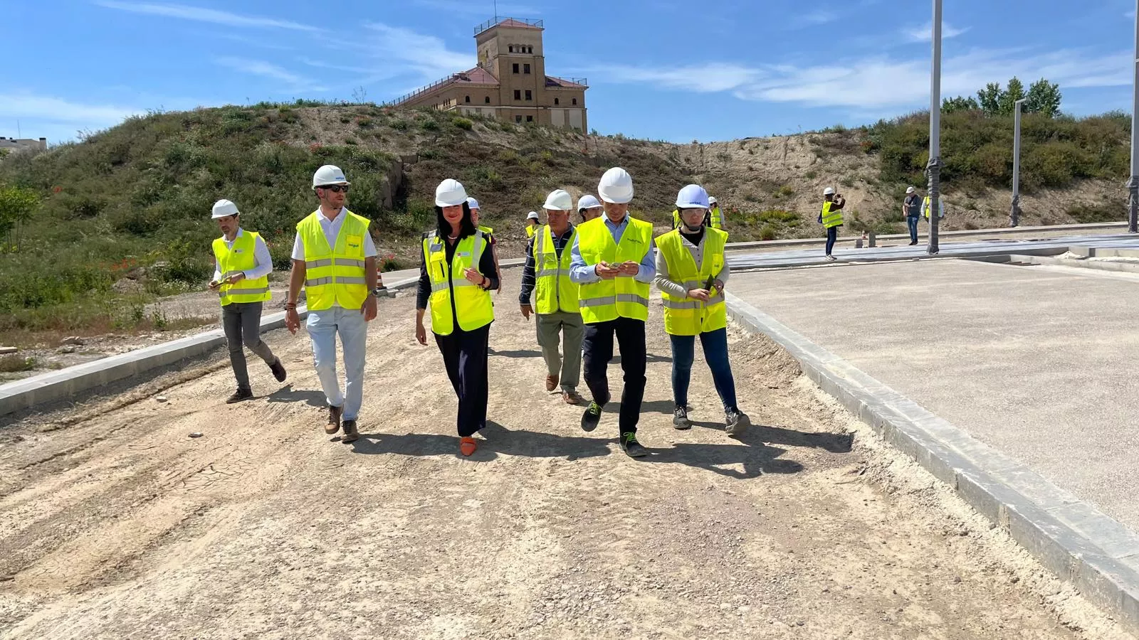 Visita a las obras de urbanización del Polígono Harineras de Huesca. Foto Mercedes Manterola