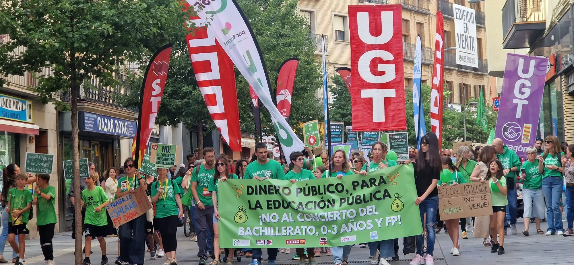 Huelga educativa en Huesca. Foto Myriam Martínez