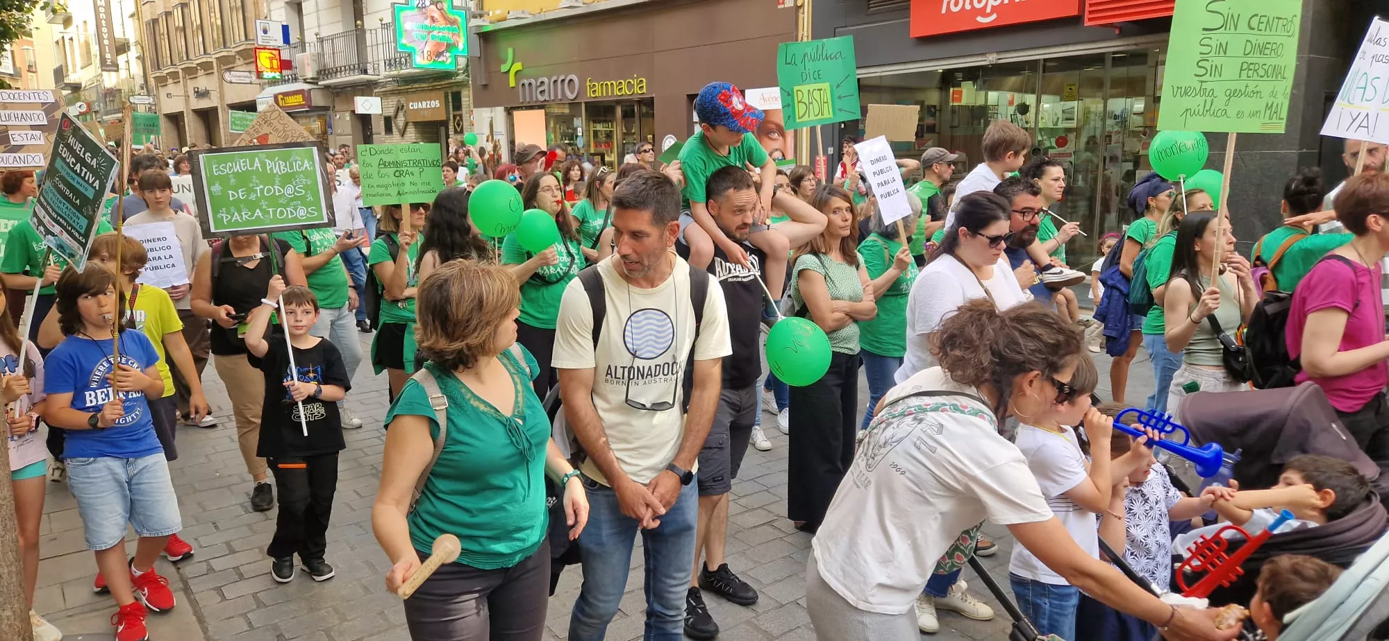 Huelga educativa en Huesca. Foto Myriam Martínez