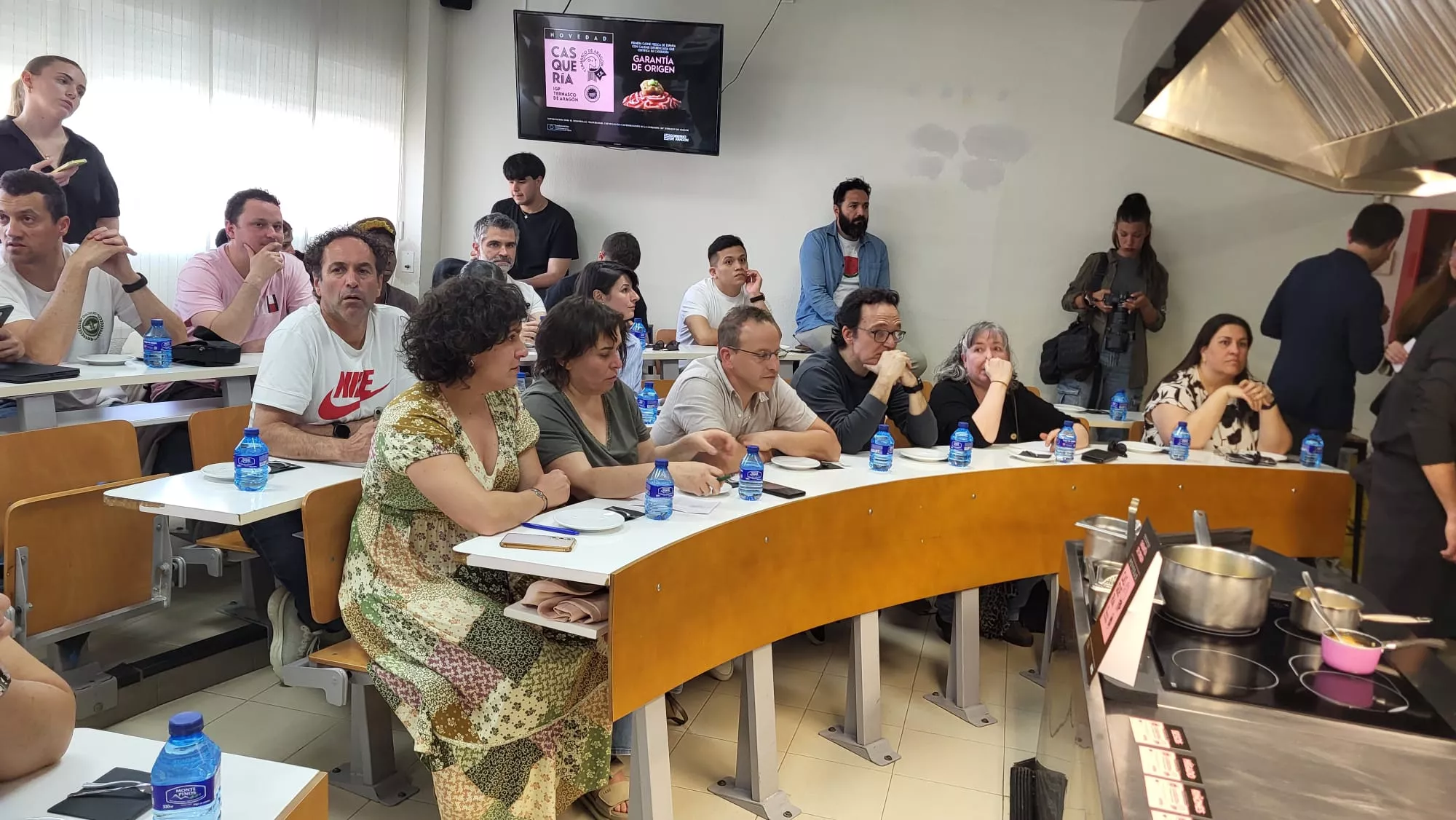 Taller de  Julio Rioyo sobre Casquería en la Escuela de Hostelería de Huesca