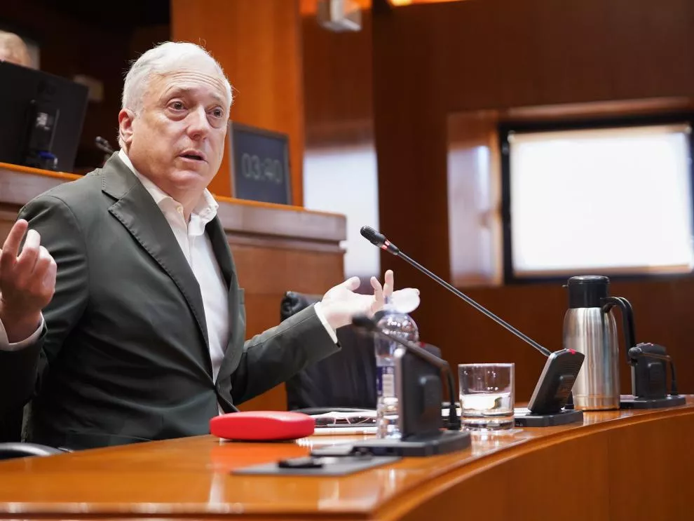 Octavio López en su comparecencia en las Cortes para tratar de vivienda, carreteras y transportes