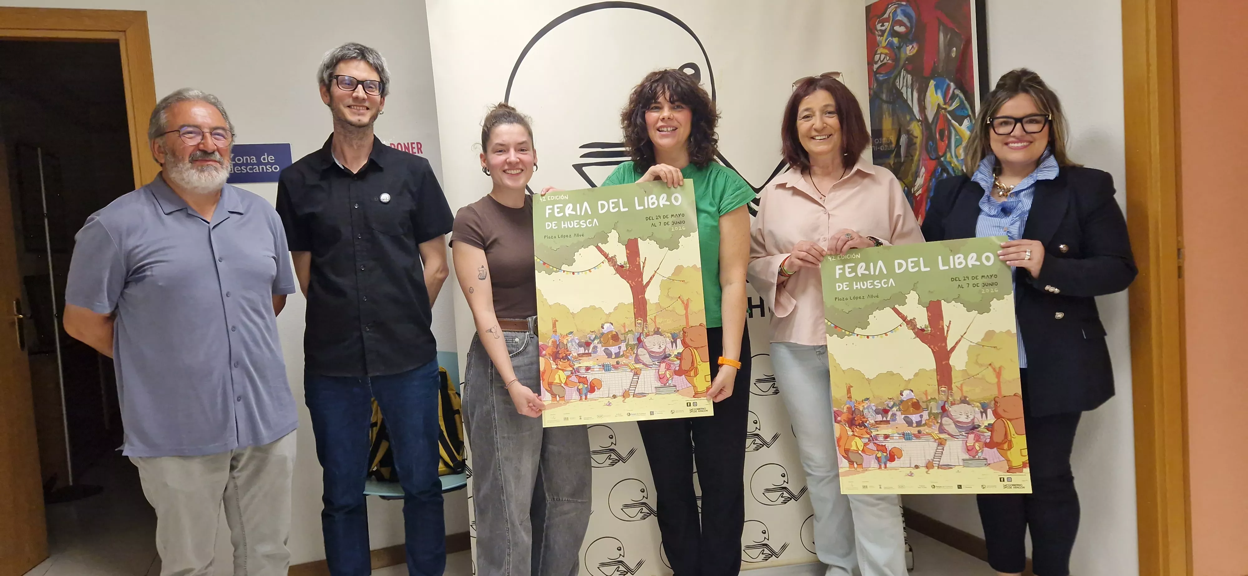 José Luis Acín, Carlos Izuel, Nerea, Goreti Lafita, Susana Magán y Sonia Latre, presentando la 42 Feria del Libro. Foto Myriam Martínez