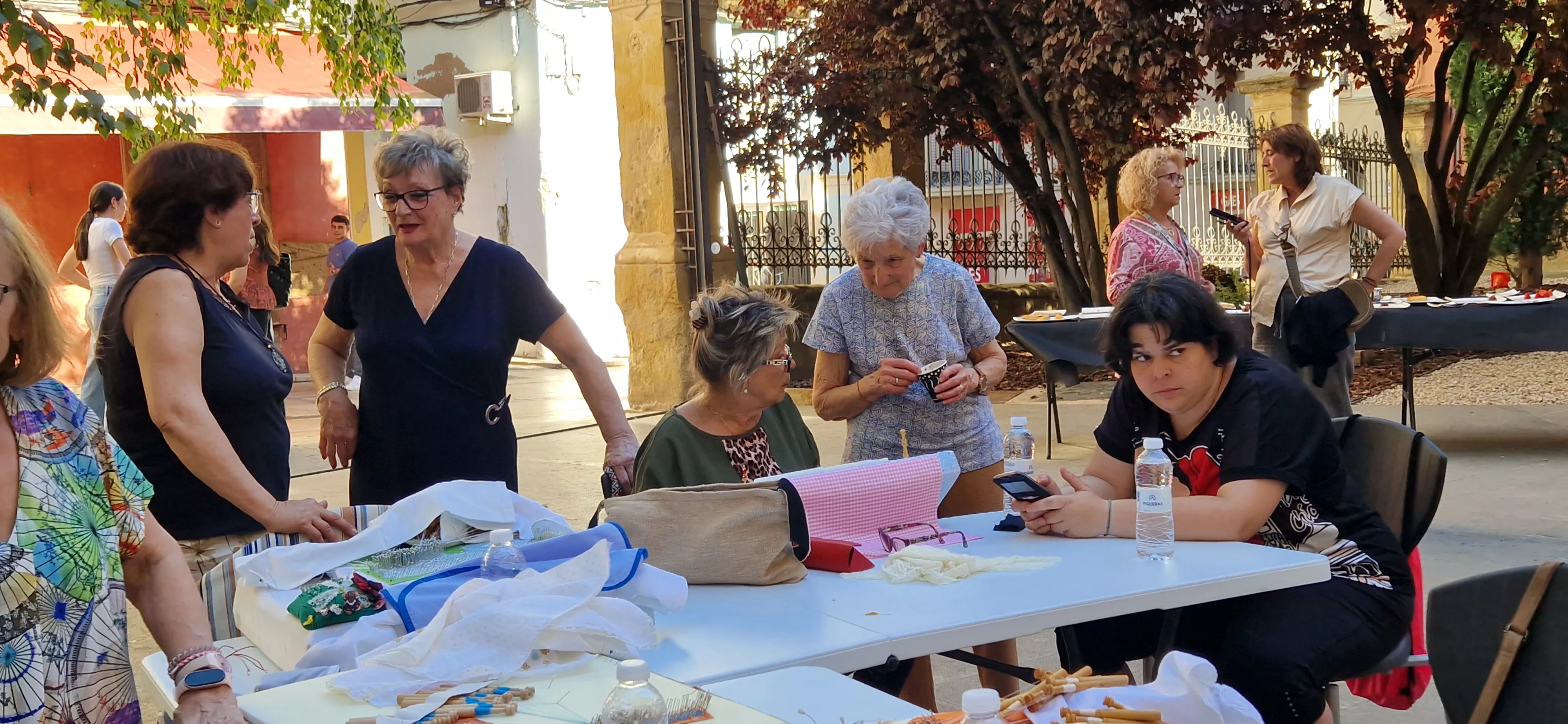 Curso de encaje de bolillos de la Fundación Ibercaja. Foto Myriam Martínez