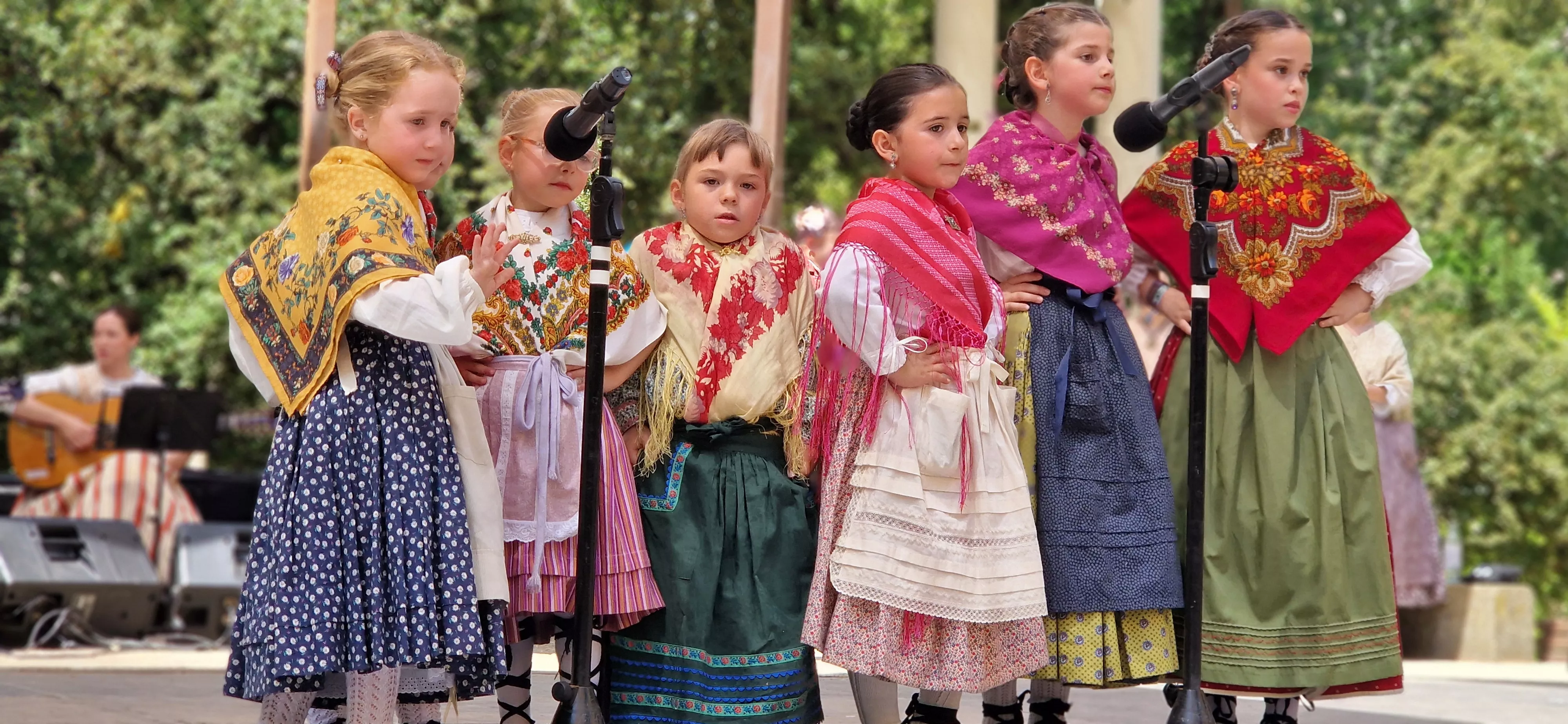 Elenco en el Ciclo de Floklore de Aragón. Foto Myriam Martínez
