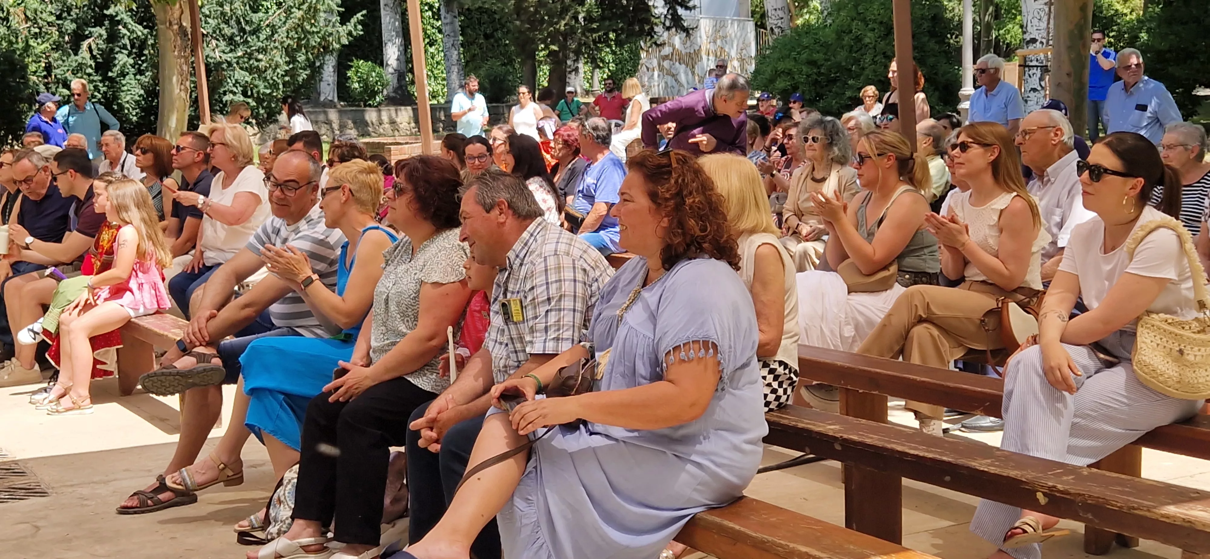 Elenco en el Ciclo de Floklore de Aragón. Foto Myriam Martínez