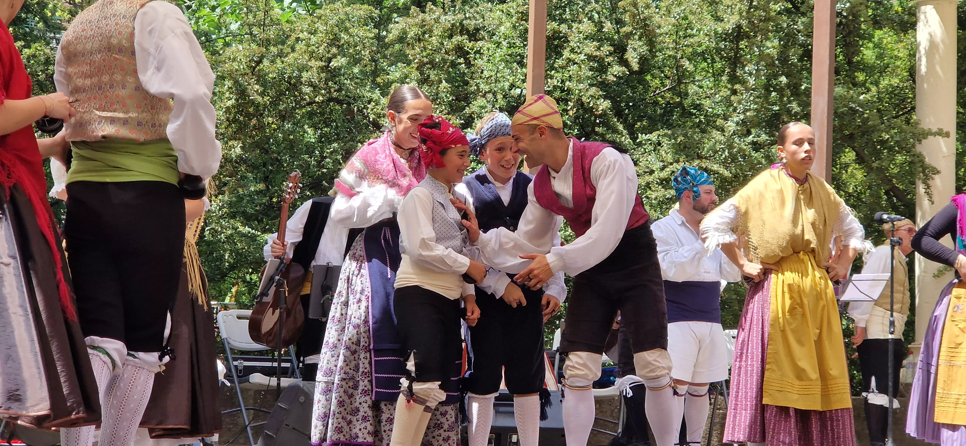 Elenco en el Ciclo de Floklore de Aragón. Foto Myriam Martínez