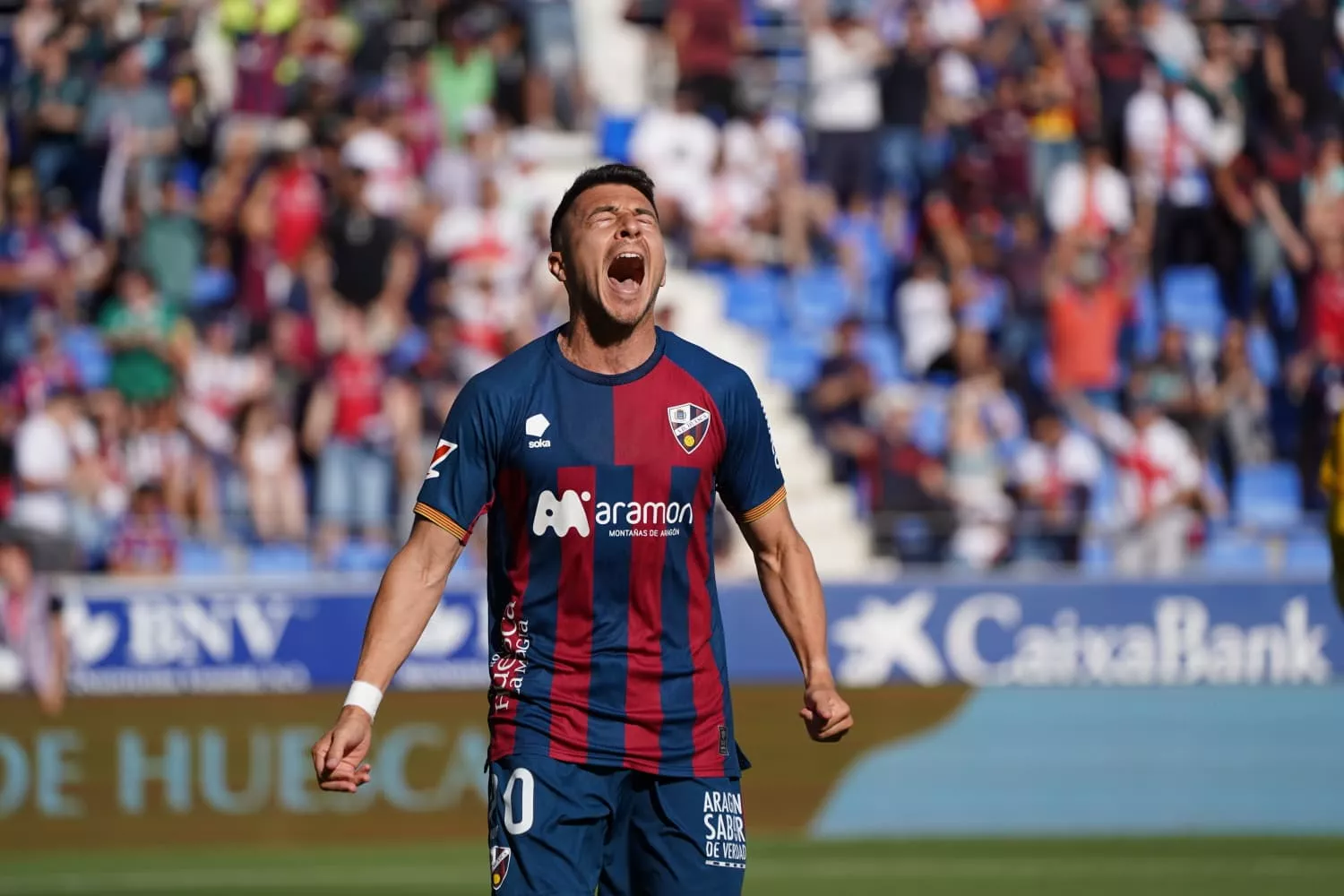 Imágenes de ambiente en El Alcoraz, SD Huesca-CD Castellón. Foto: Dani Vidal @fotomaniafut