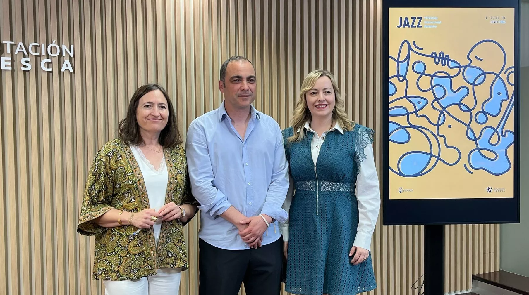 Ana María Escartín, Carlos Sampériz y Pilar Abad ha presentado el VI Festival Internacional de Jazz de Barbastro. Foto Mercedes Manterola