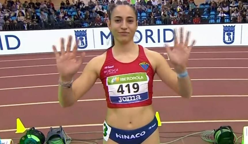 Laura Pintiel estrena temporada en Zaragoza.