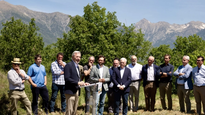 Azcón durante su intervención en el acto de inicio de las obras de la pista entre Plan y Chía. Azcón durante su intervención en el acto de inicio de las obras de la pista entre Plan y Chía.