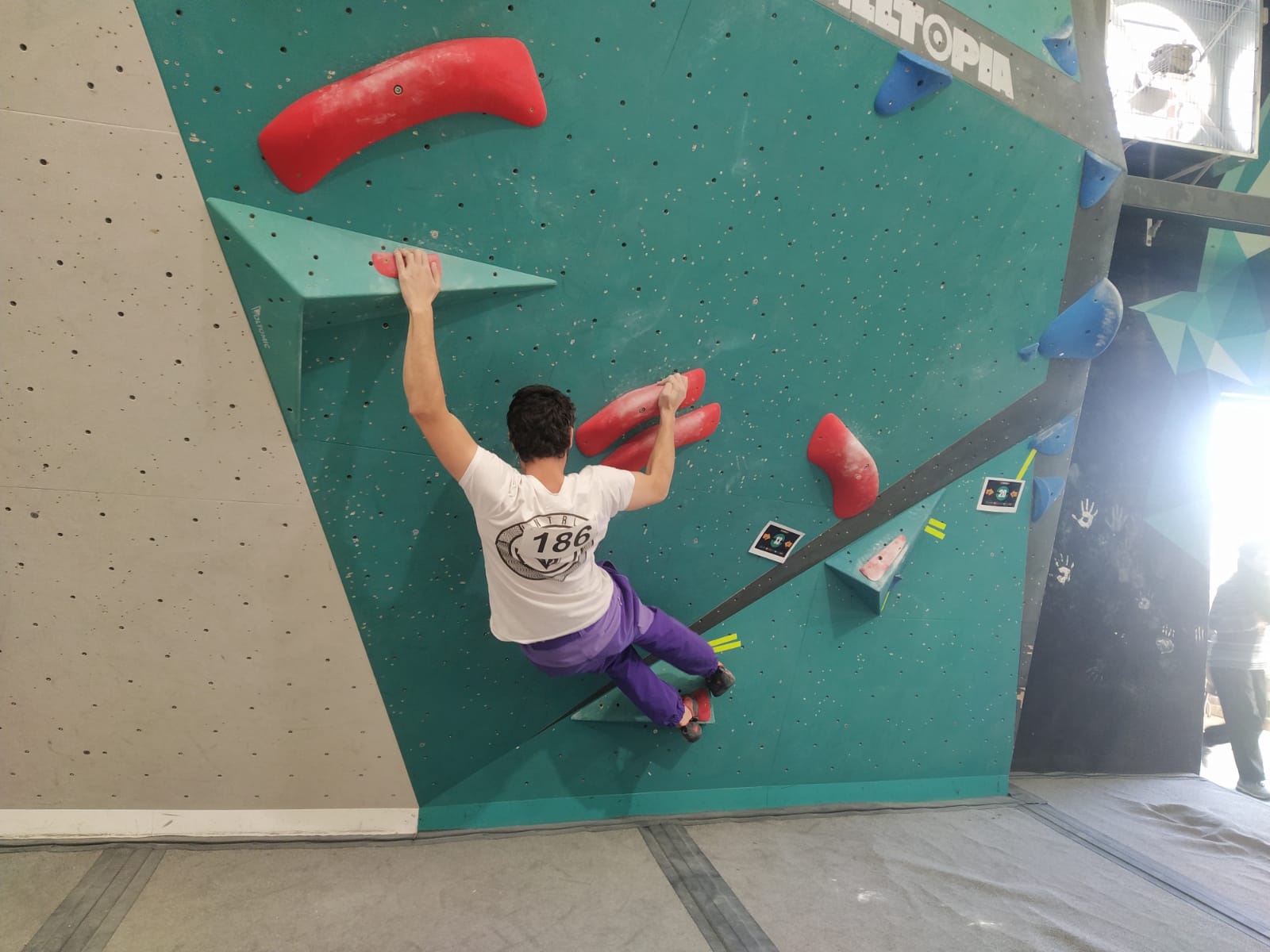 Imágenes de la Competición de Escalada en Bloque Ciudad de Huesca