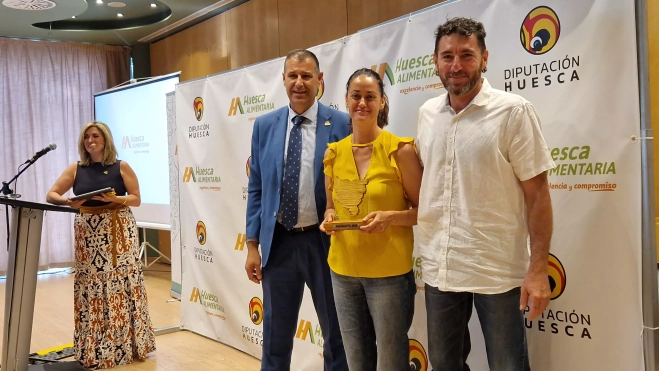 Hoz Miel Artesanal del Pirineo, Productor del año en la Gala de Huesca Alimentaria 2026. Foto Myriam Martínez Hoz Miel Artesanal del Pirineo, Productor del año en la Gala de Huesca Alimentaria 2026. Foto Myriam Martínez