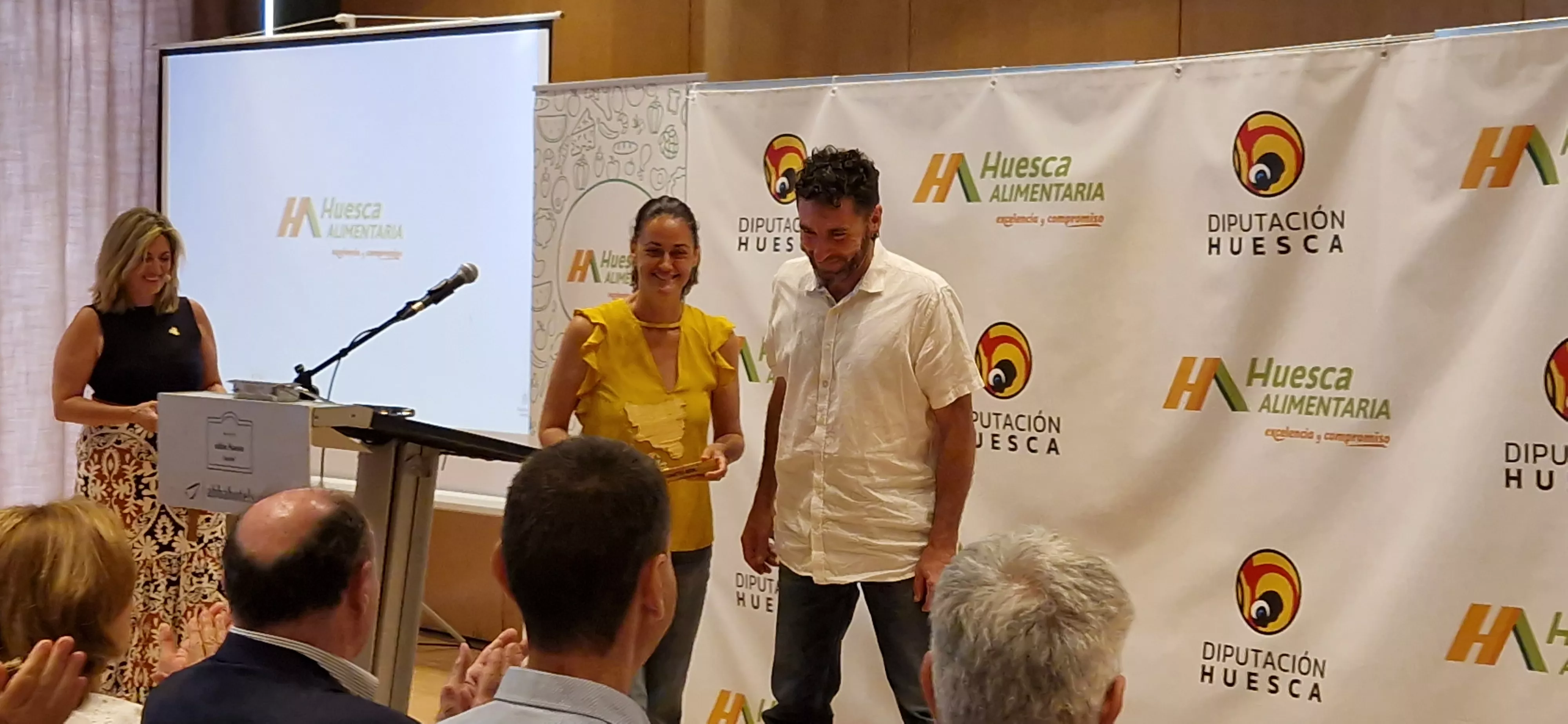 Hoz Miel Artesanal del Pirineo, Productor del año en la Gala de Huesca Alimentaria 2026. Foto Myriam Martínez
