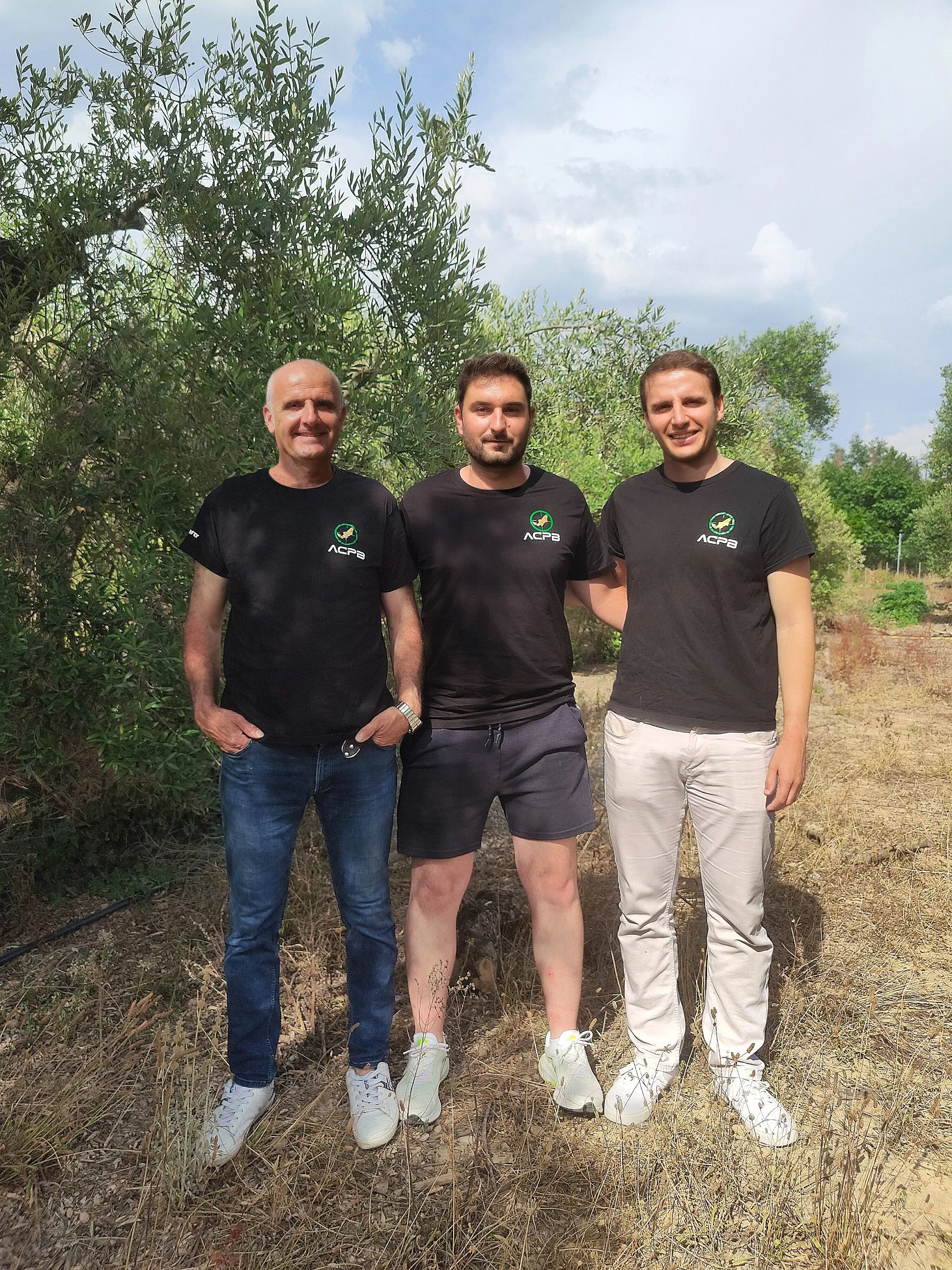 Los tres pescadores barbastrenses en el Campeonato de España.